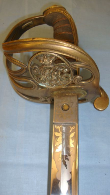 Victorian, British Pattern 1845 Infantry Officers' Sword With Etched Blade Including Arms Of The - Image 3 of 3