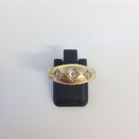 *NEXT BID WINS* 3 Stone Diamond ring Pre-Owned 3 stones set in gold 18ct