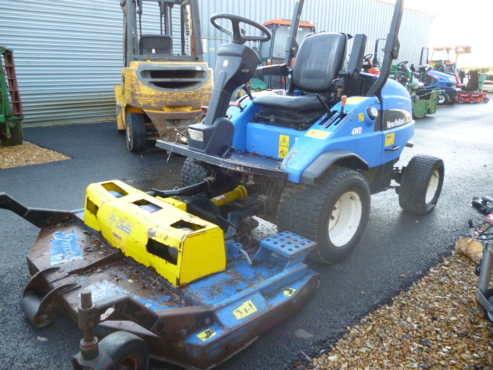 NEW HOLLAND MC35 OUTFRONT MOWER - Image 5 of 5