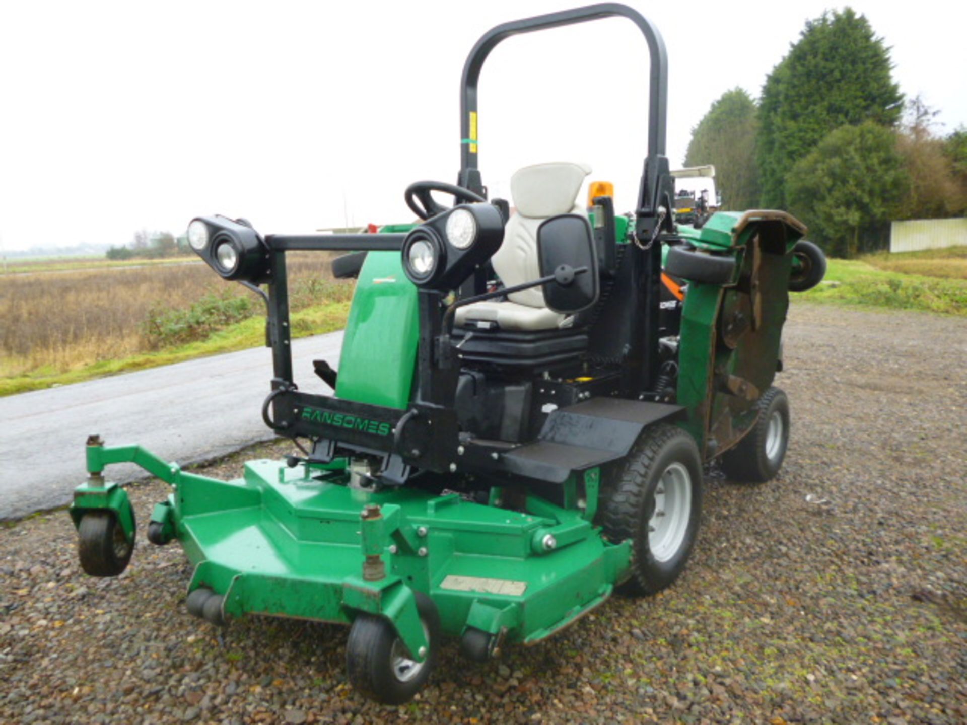 RANSOMES HR6010 BATWING RIDE ON DIESEL MOWER