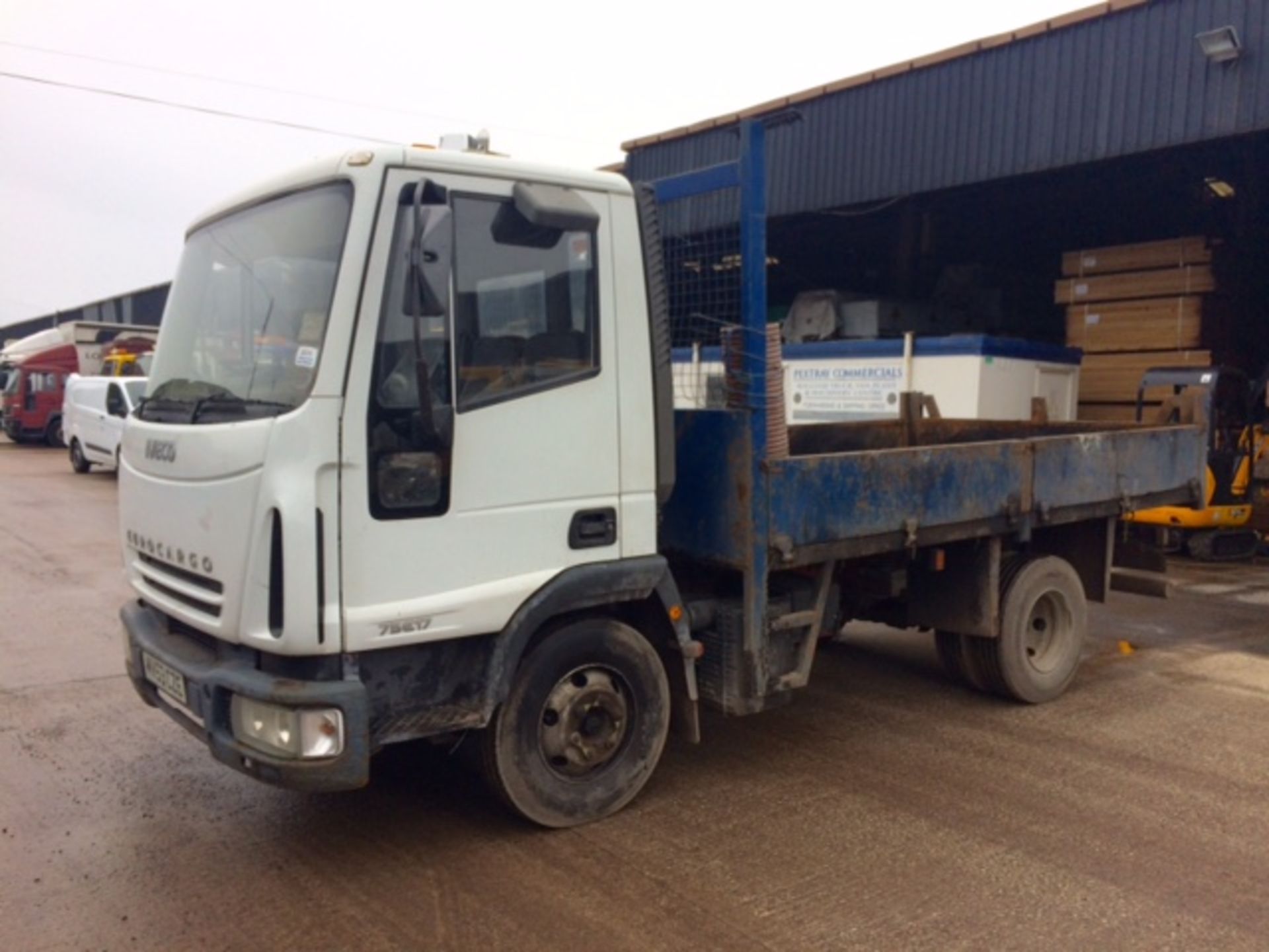 2003 Iveco Eurocargo 75E17 Tipper    1st reg'd - 1/12/2003   7.5 ton GVW   MOT - 30/11/2017   201, - Image 4 of 7