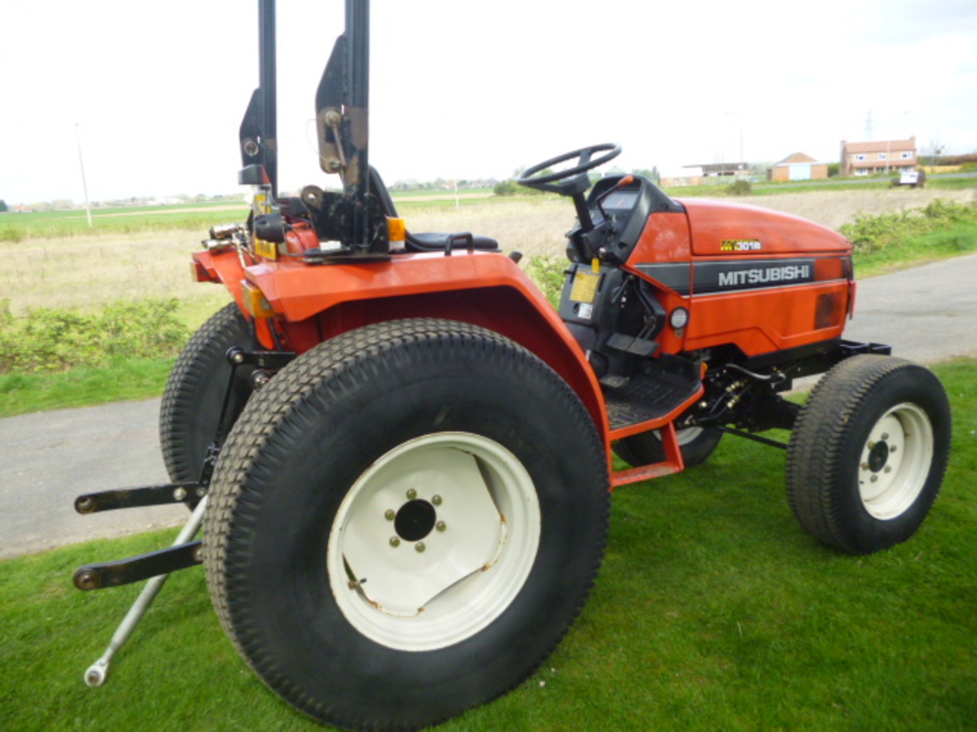 MITSUBISHI MT301HD COMPACT TRACTOR - Image 5 of 6