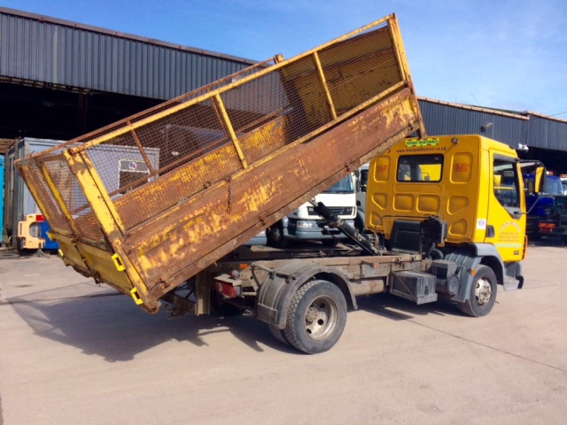 2002 DAF LF 45-150 7.5 ton Hook Loader    Reg no - SG52 PJO   1st reg'd - 19/9/2002   MOT - 31/3/ - Image 5 of 5