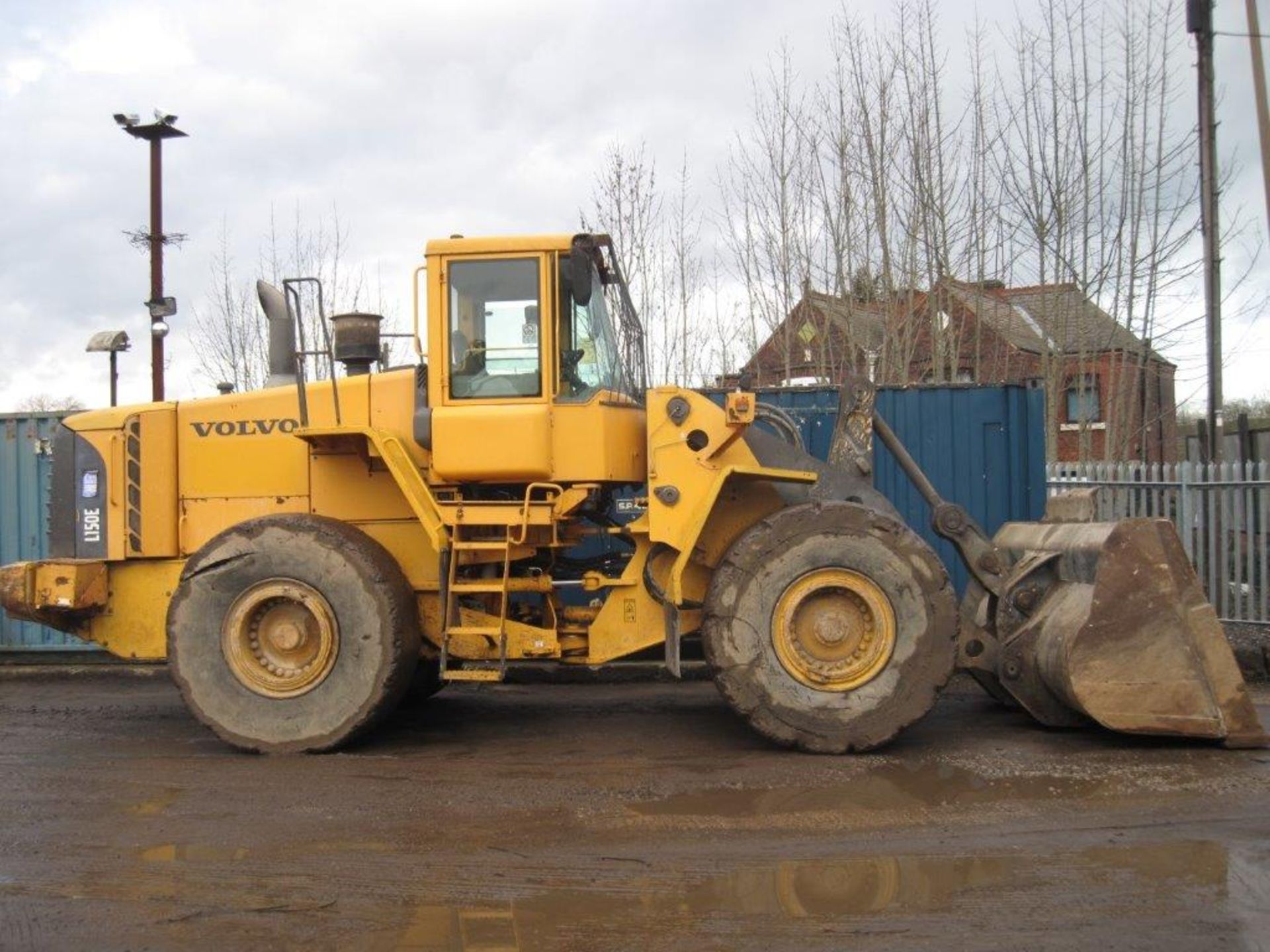 Volvo L150e Loading Shovel 2005, very good condition, original paint and well maintained
