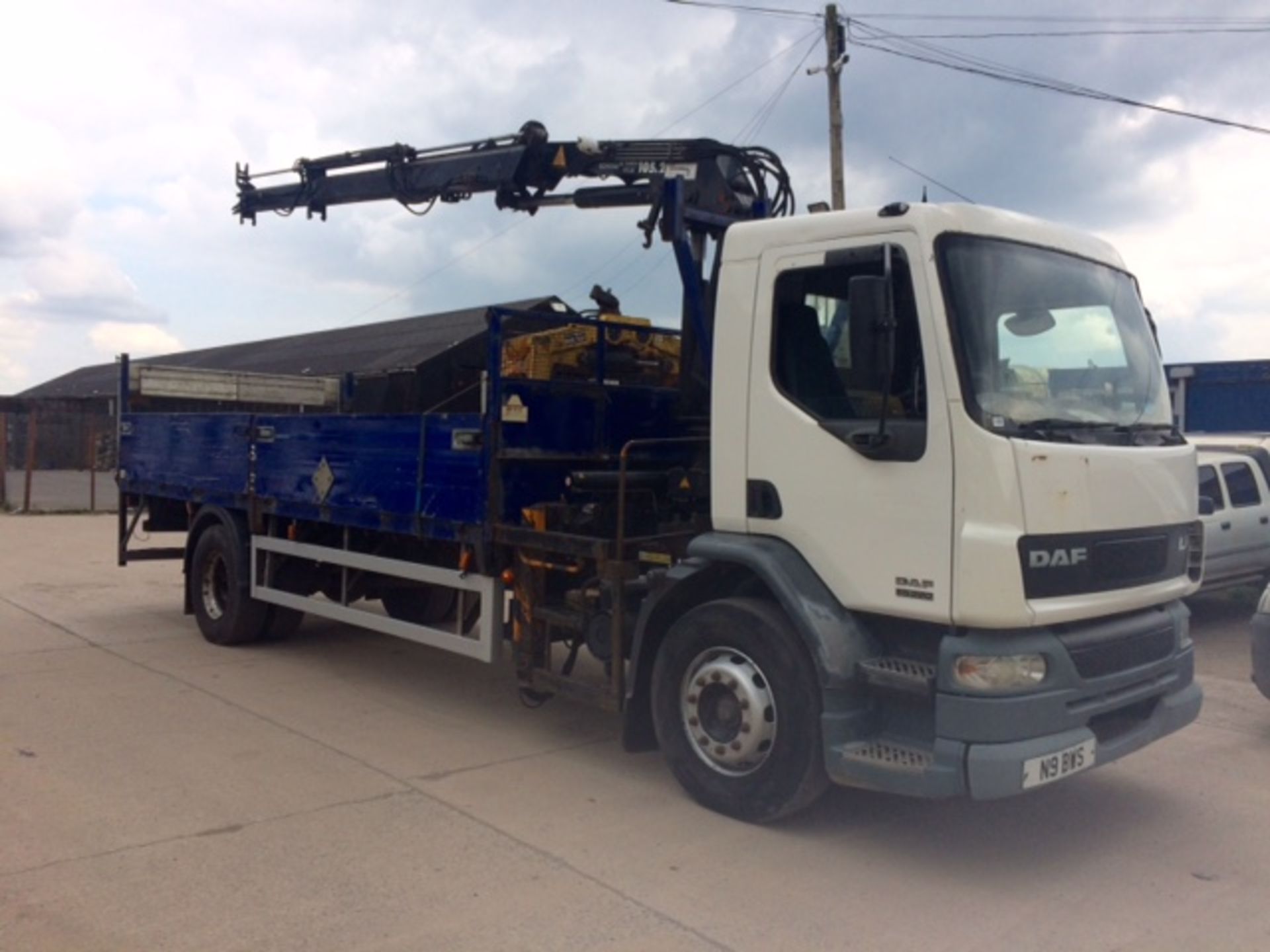 2005 DAF LF 55-220 18 ton Dropside   With Hiab.   Reg no. - FJ05 YWL   1st reg'd - 25/4/2005