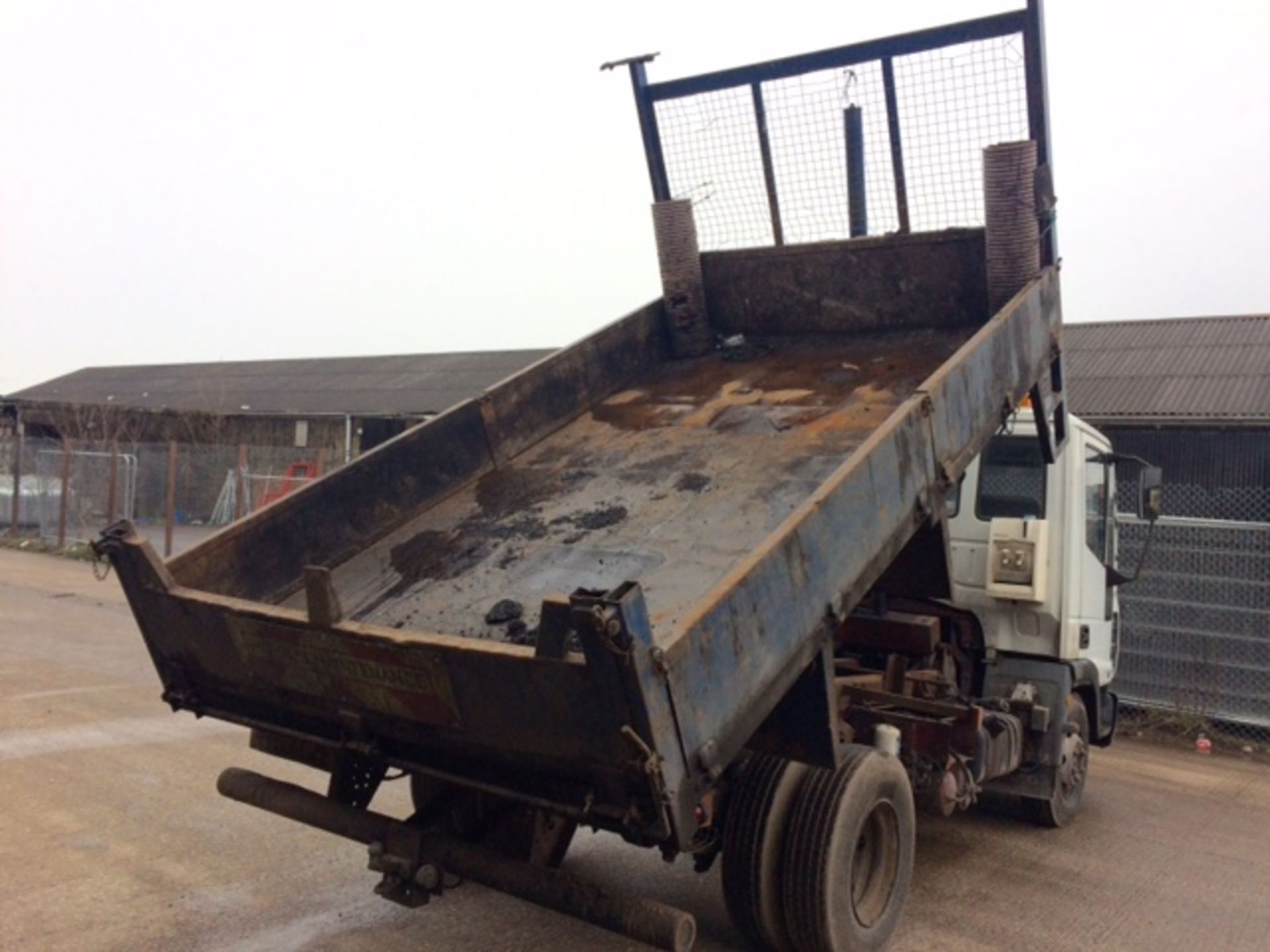 2003 Iveco Eurocargo 75E17 Tipper    1st reg'd - 1/12/2003   7.5 ton GVW   MOT - 30/11/2017   201, - Image 3 of 7