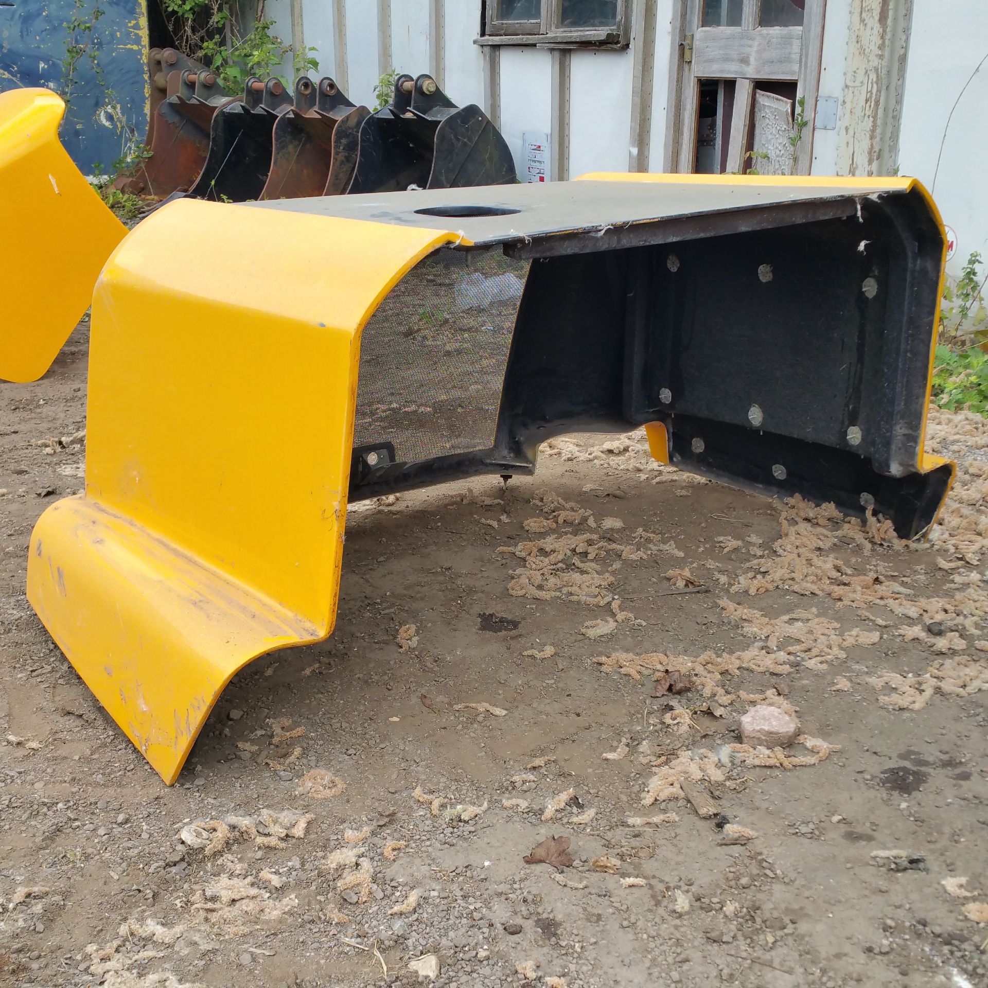 Jcb TM310 bonnet   New and unused   Delivery arranged - Image 5 of 5