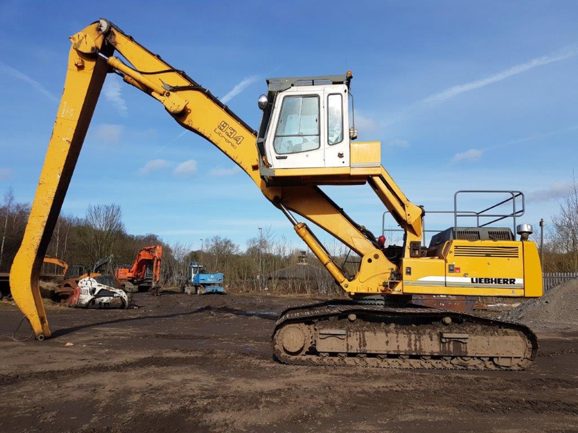 Liebherr 934B Scrap Handler 2005, Hydraulic high cab scrap handler with very good undercarriage - Image 3 of 4