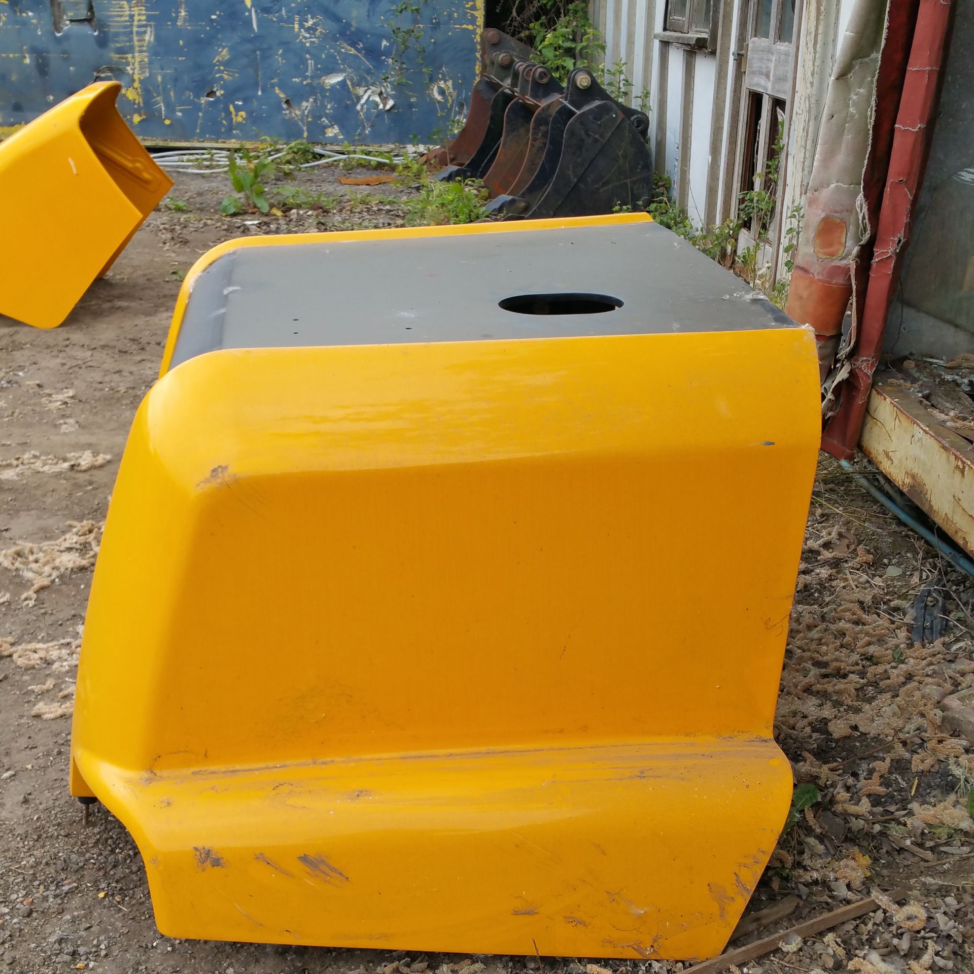Jcb TM310 bonnet   New and unused   Delivery arranged - Image 3 of 5