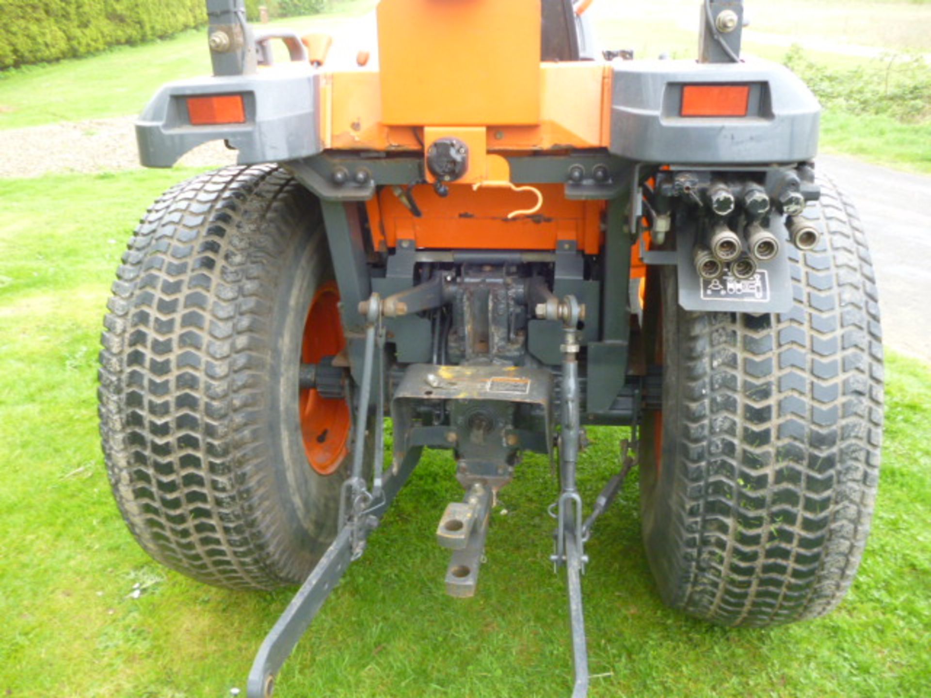 KUBOTA STA 30 COMPACT TRACTOR TURF TYRES - Image 5 of 6