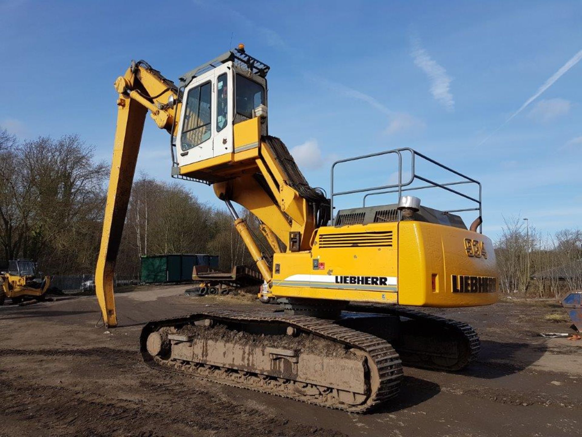 Liebherr 934B Scrap Handler 2005, Hydraulic high cab scrap handler with very good undercarriage - Image 4 of 4