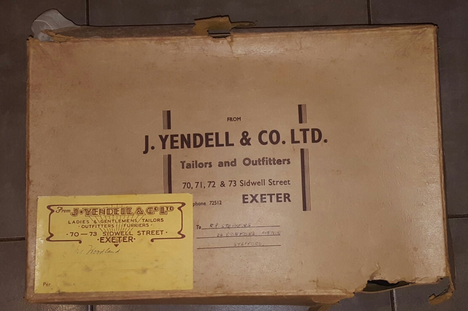 Vintage Clothing J Yendell & Co Tailors Exeter Box With University Cap & Gown No Reserve