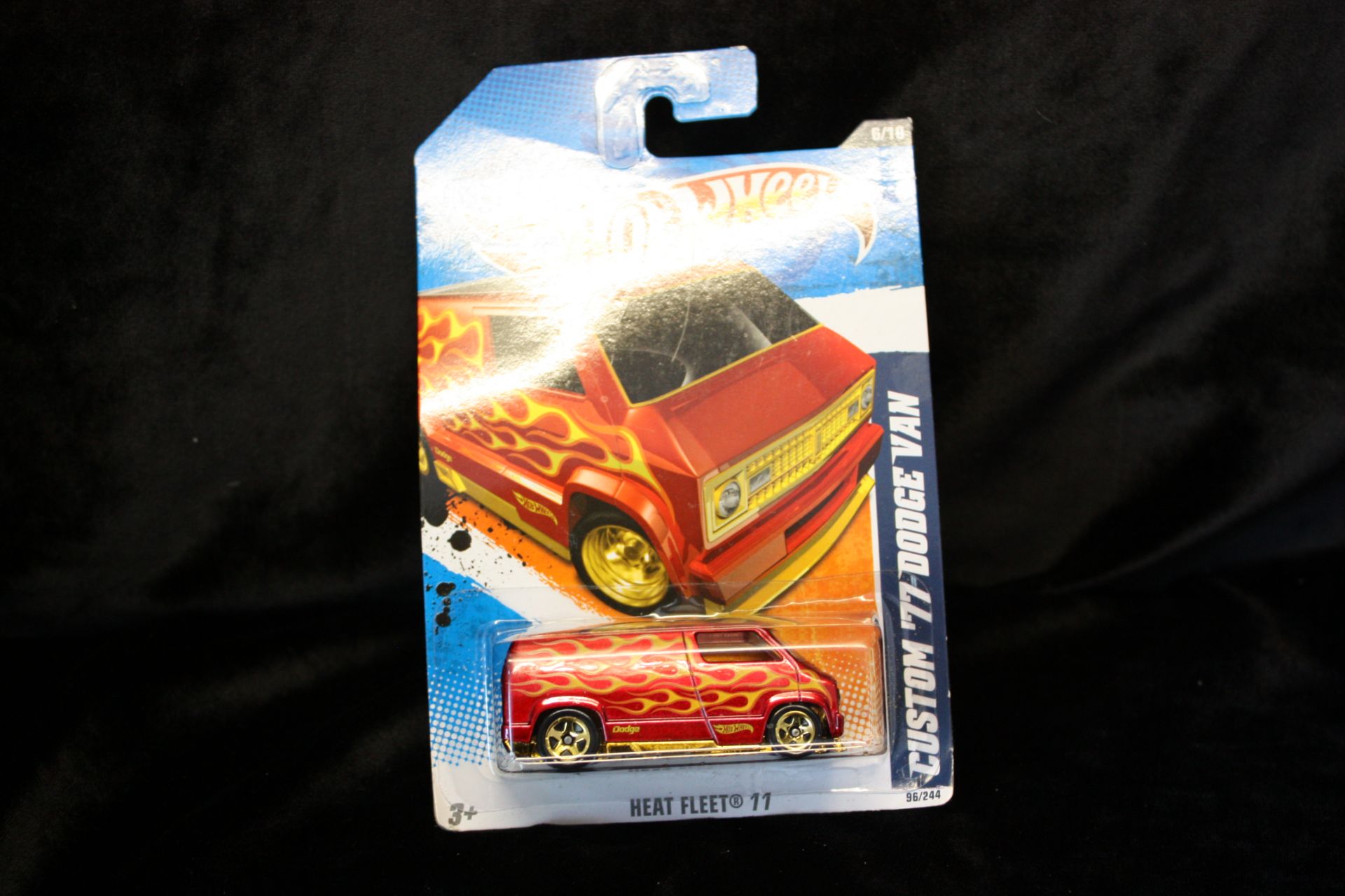 Hot Wheels Heat Fleet 11 Custom '77 Dodge Van. Model is part of an old private collection - All