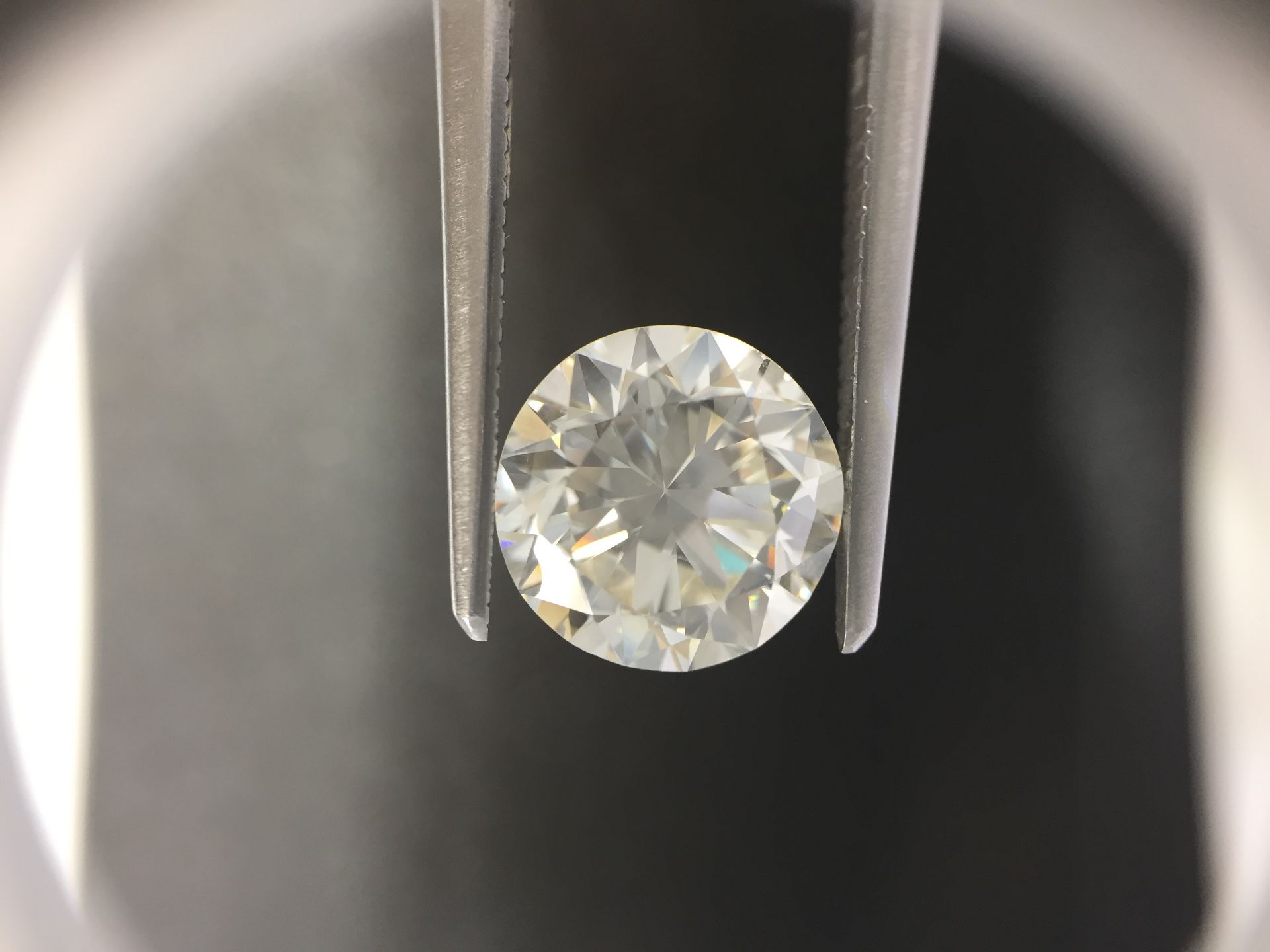 2.00ct brilliant cut diamond. G colour, VVS2 clarity. No certification. Can be used for ring or
