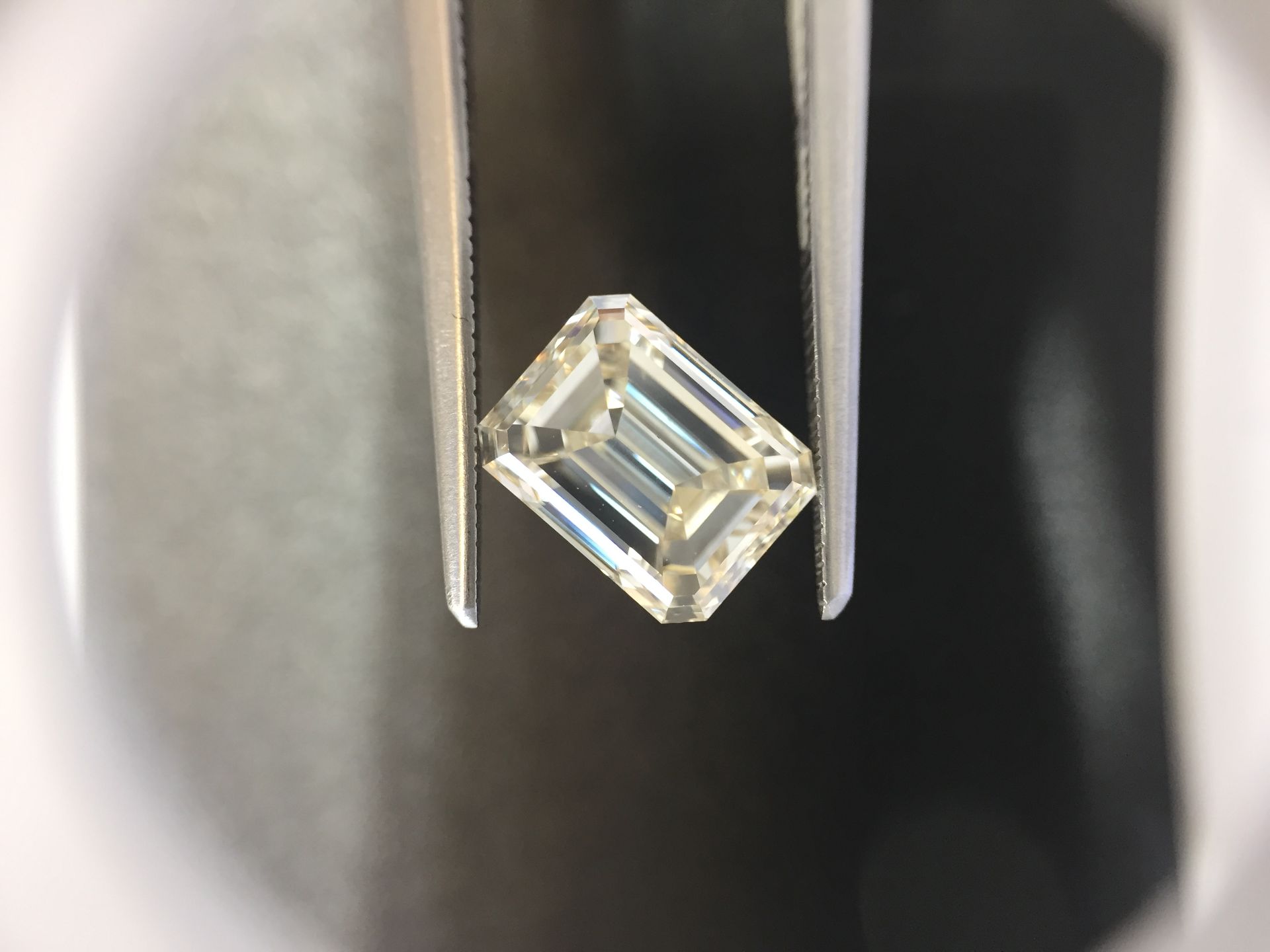 2.00ct emerald cut diamond. N colour, VS1 clarity. No certification. Can be used for ring or pendant