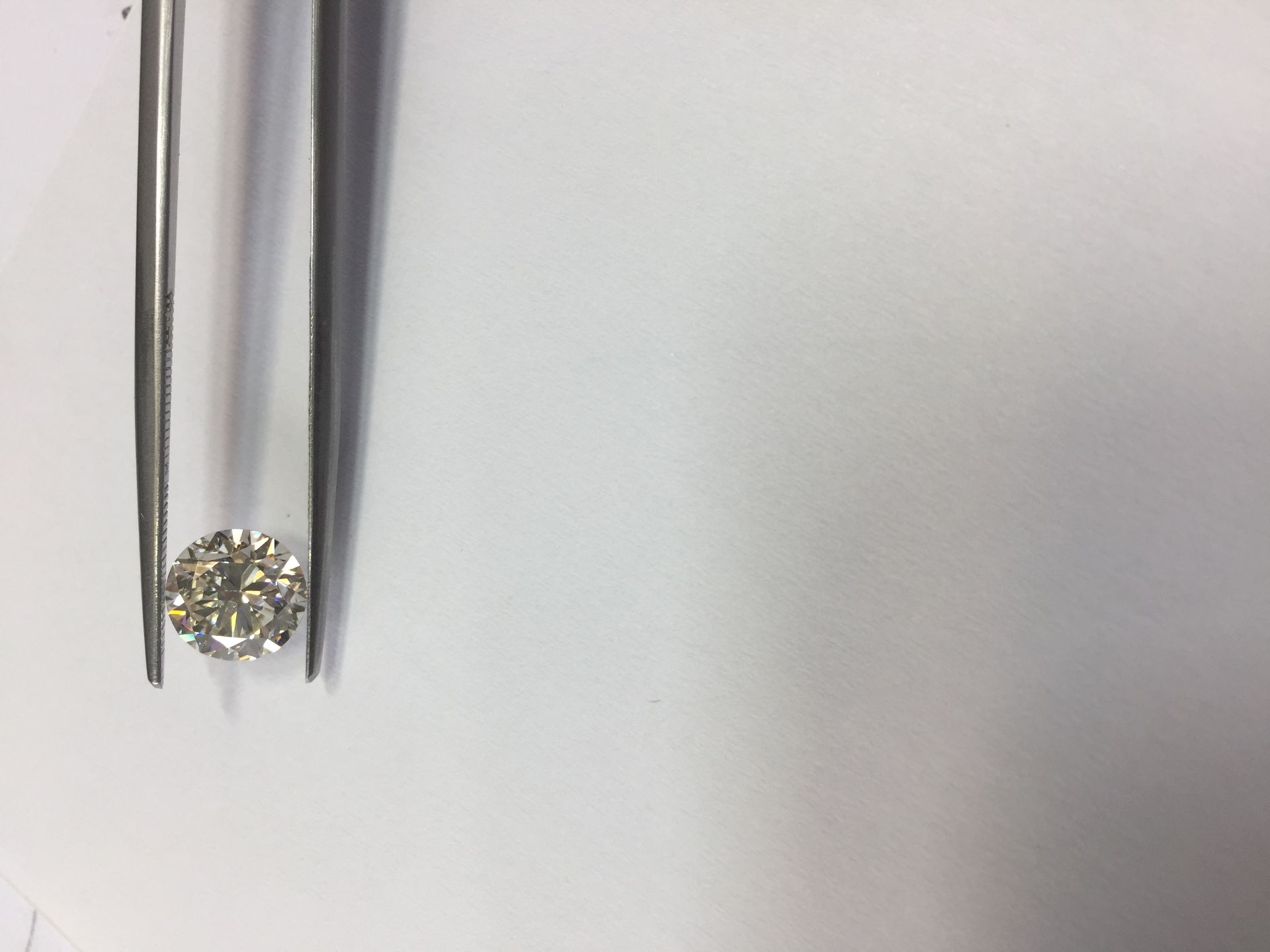 2.00ct brilliant cut diamond. G colour, VVS2 clarity. No certification. Can be used for ring or - Image 3 of 4
