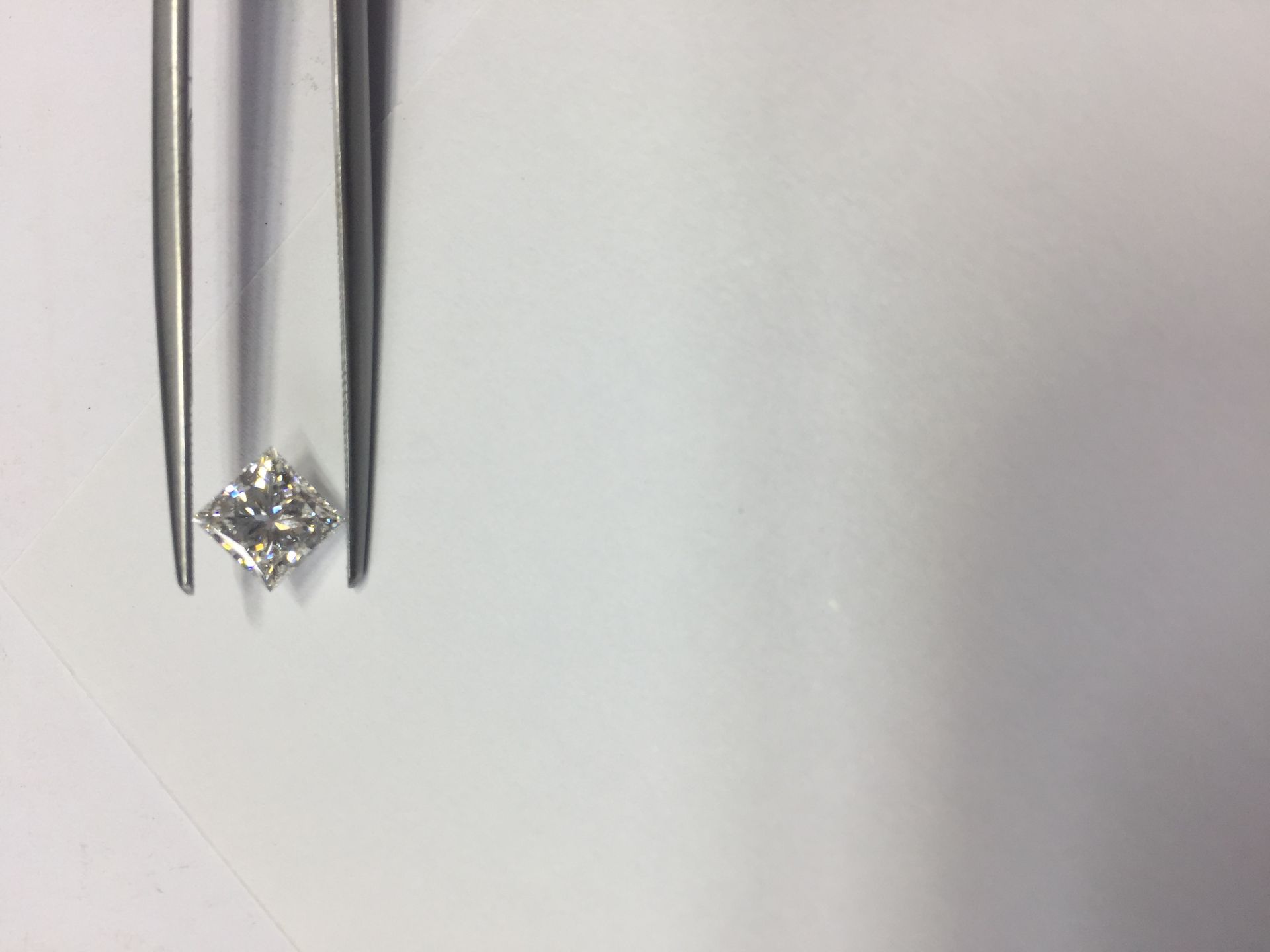 1.01ct princess cut diamond. F colour, SI1 clarity. No certification. Can be used for ring or - Image 3 of 4