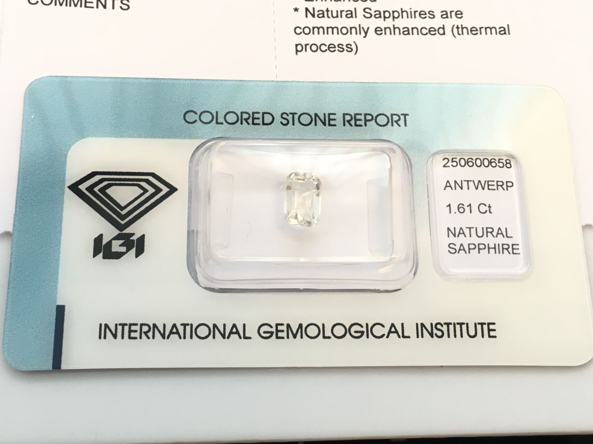 1.61ct Natural Yellow Sapphire with IGI Certificate - Report No' 250600658. Emerald Cut in Very - Image 3 of 4