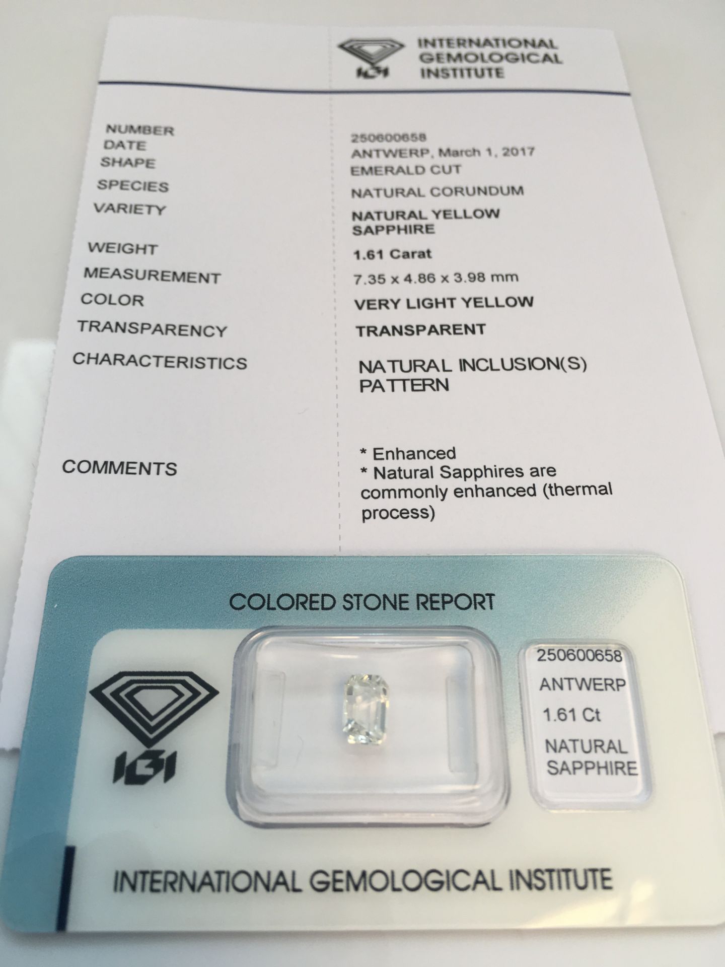 1.61ct Natural Yellow Sapphire with IGI Certificate - Report No' 250600658. Emerald Cut in Very - Image 2 of 4