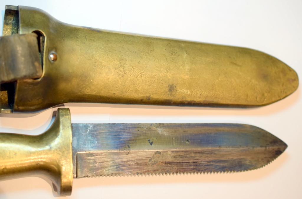 Rare C.E.Heinke Bronze Diver's Knife And Scabbard ***Reserve lowered*** - Image 3 of 7