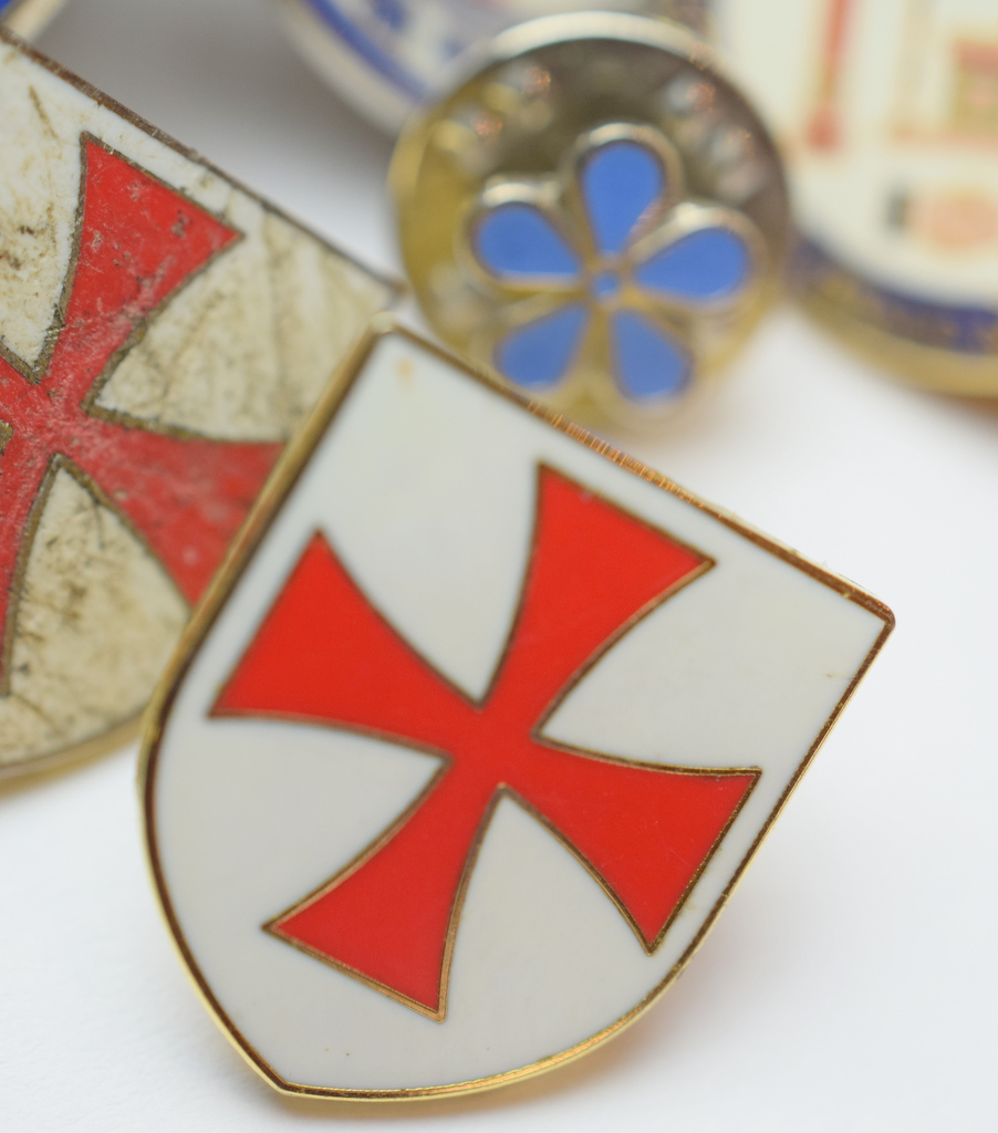 Masonic And Knights Templar Buttons - Image 2 of 2