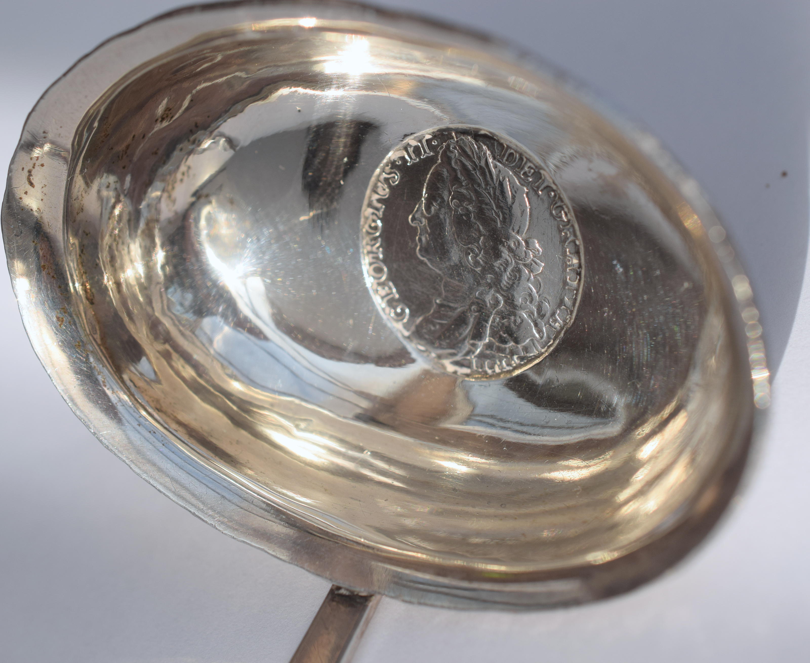 Silver Punch Ladle Or Toddy With Silver Coin Dated 1745 In Bowl - Image 2 of 8