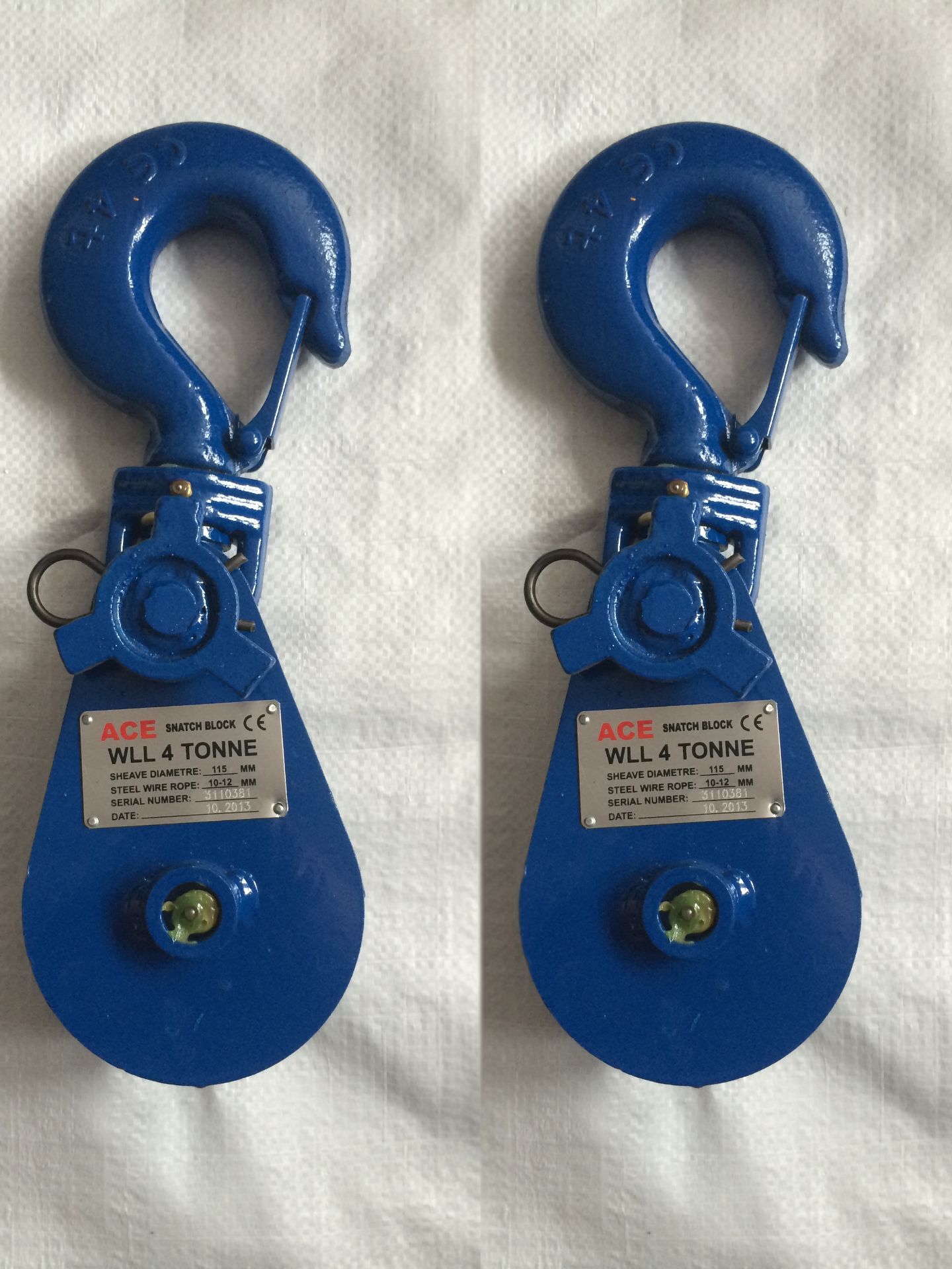 41/2" X 4T Lightweight Heavy Duty Snatch Blocks With Swivel Hook And Safety Catch- BRAND NEW -