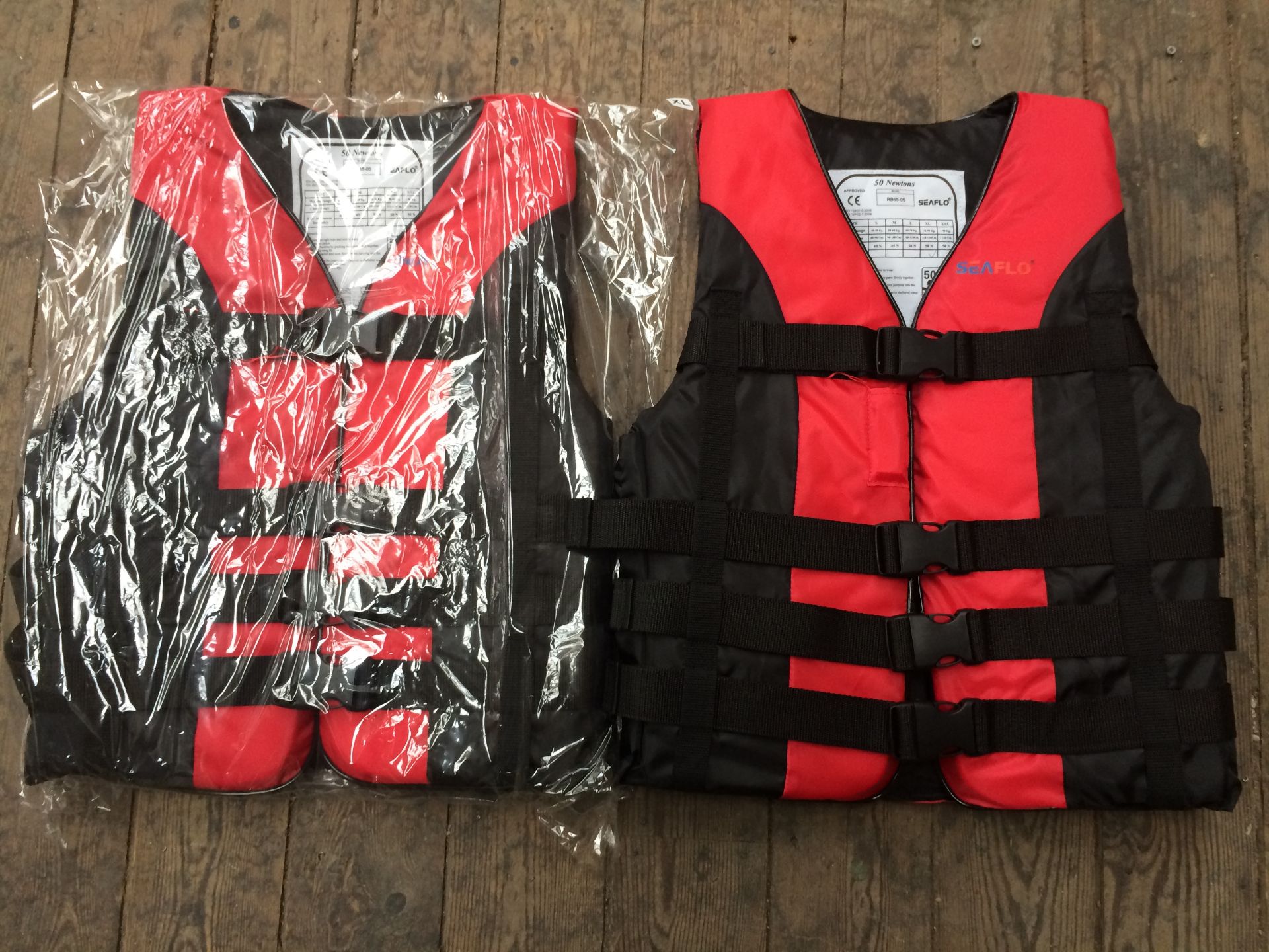 XL Buoyancy Aids/Life Jackets - BRAND NEW - Colour: Red/Black - QTY: 2 This Seaflo Buoyancy Aid