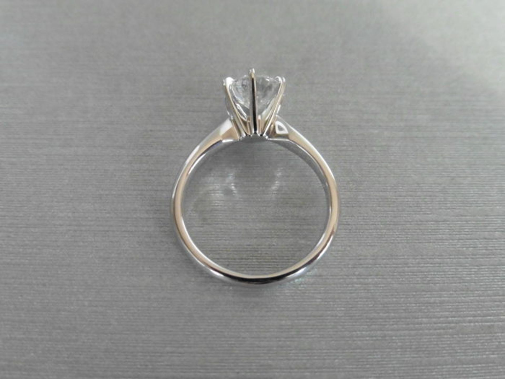 1.05ct Diamond solitaire ring with a brilliant cut diamond, H colour and Si1 clarity. Set in - Image 3 of 4