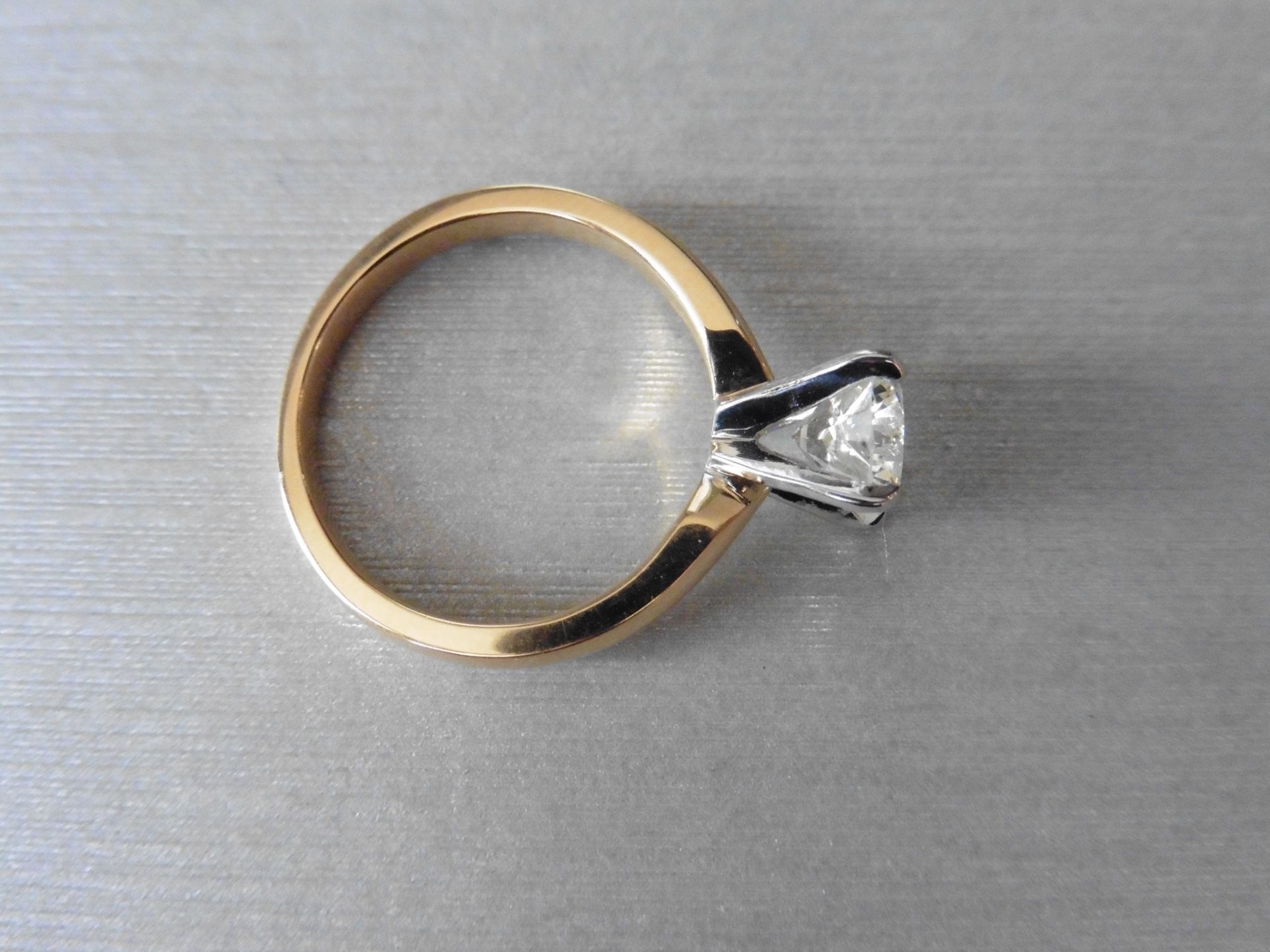 1.07ct Diamond solitaire ring with a brilliant cut diamond, H colour and Si1 clarity. Set in 18ct - Image 2 of 3