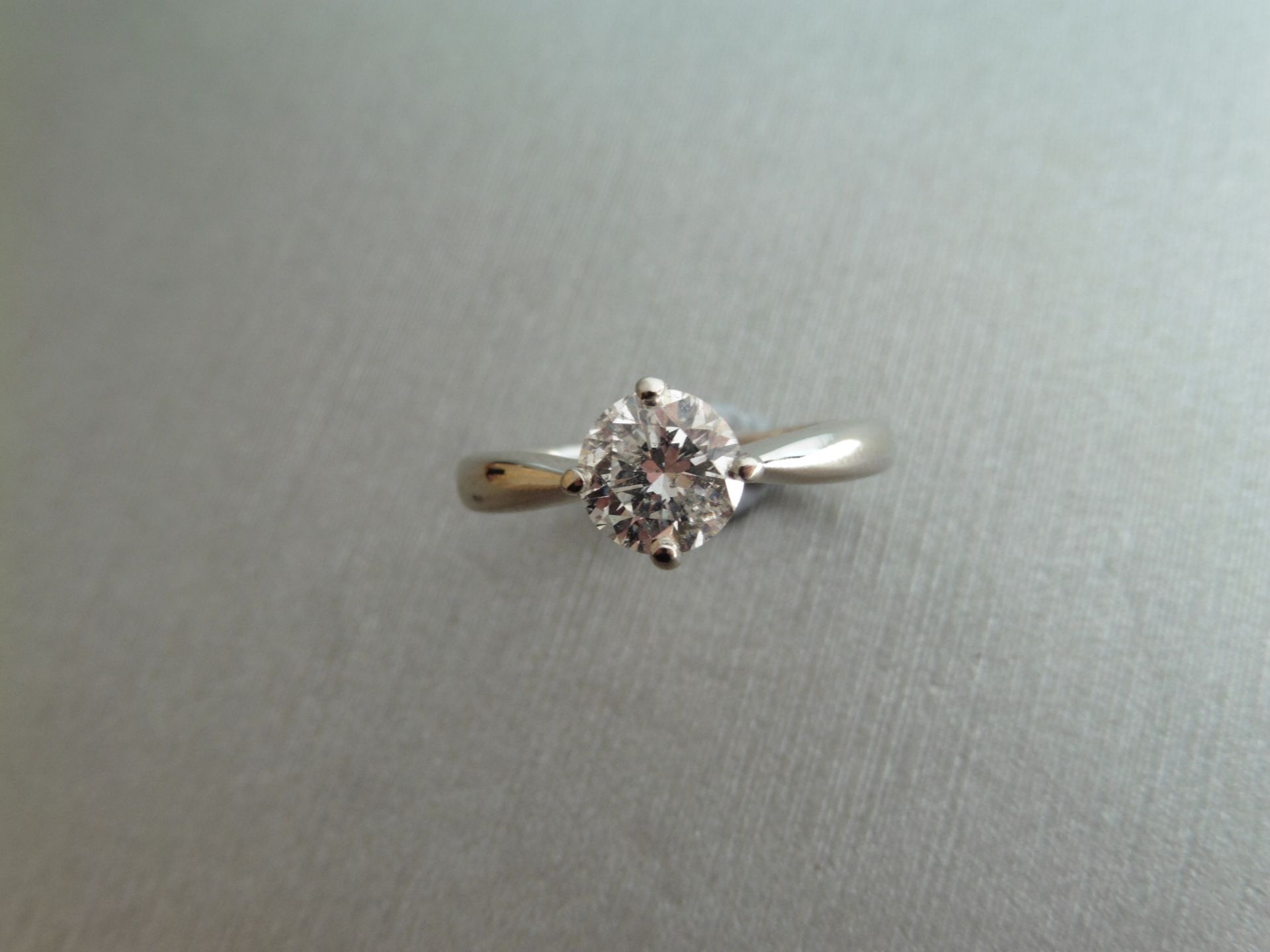 0.91ct Diamond solitaire ring with a brilliant cut diamond, H colour and Si1 clarity. Set in - Image 3 of 4