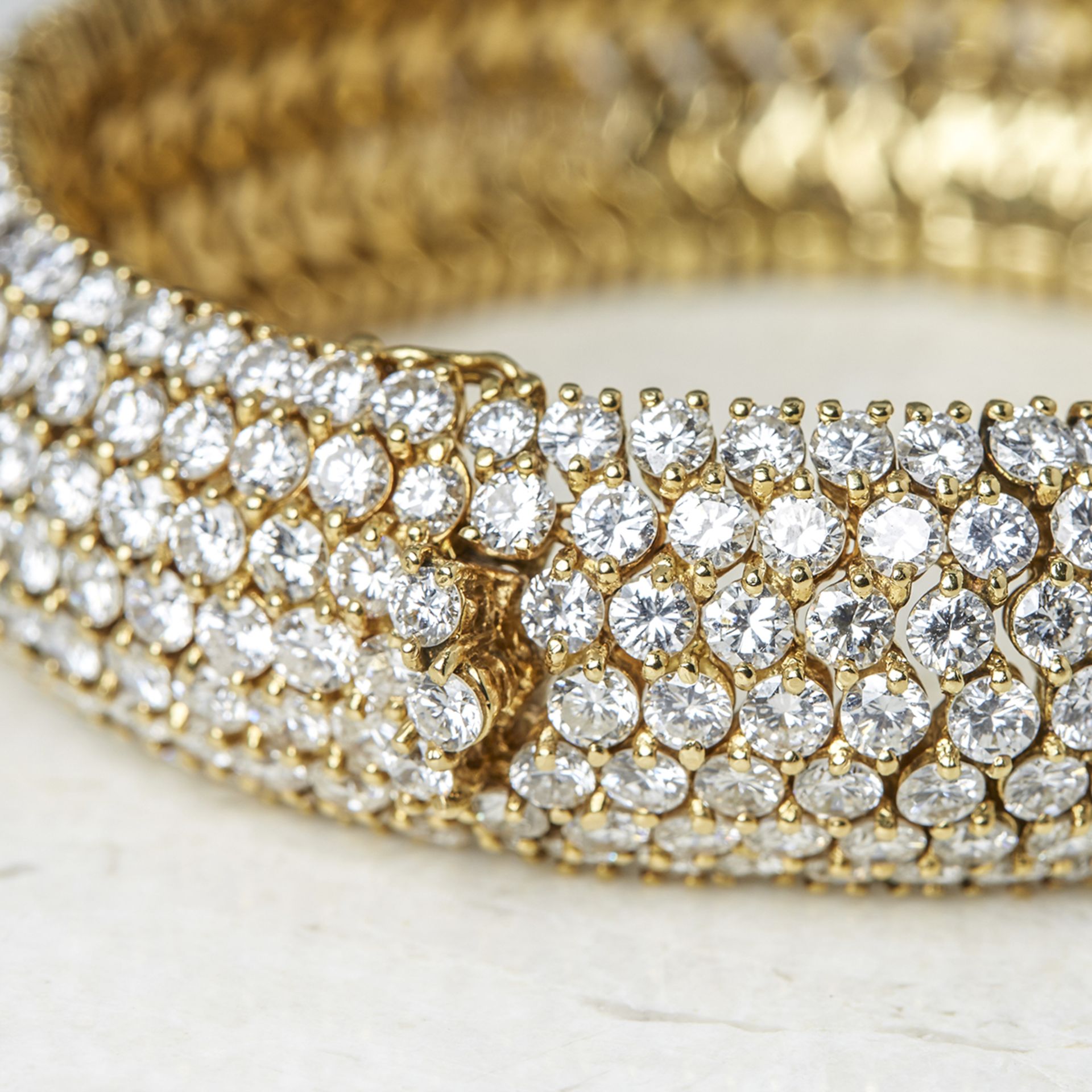 Unbranded 18k Yellow Gold Round Brilliant Cut 49.00ct Diamond Cluster Bracelet - Image 3 of 7