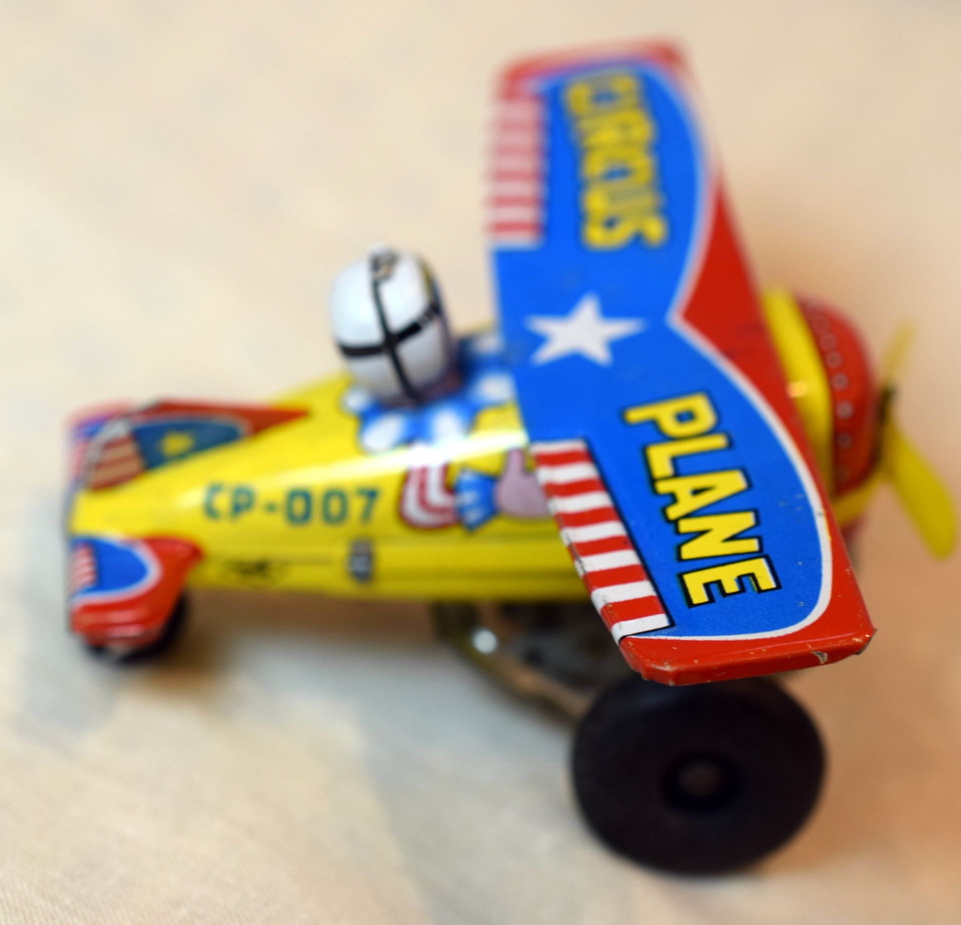 1960's Tinplate Circus Plane by Yone Japan - Image 3 of 4