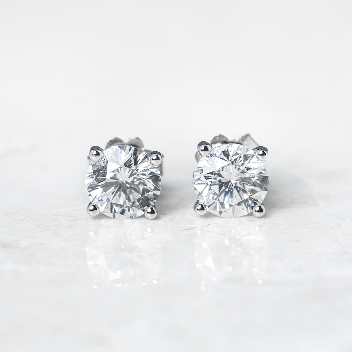 18k White Gold Round Brilliant Cut 3.05ct Diamond Stud Earrings