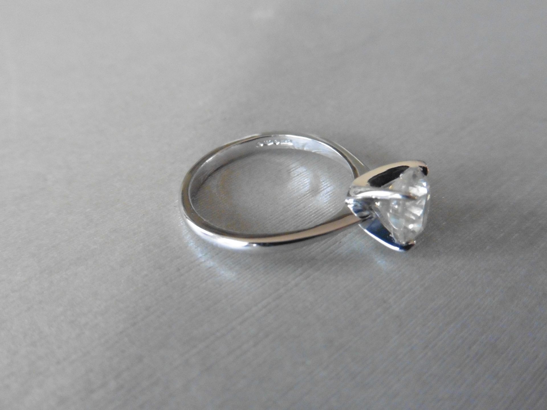 1.50ct Diamond solitaire ring. Set in 18ct white gold, size M. H colour, si3 clarity ( enhanced - Bild 4 aus 4