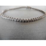 3.00ct Diamond tennis bracelet set with brilliant cut diamonds of I colour, si2 clarity. All set