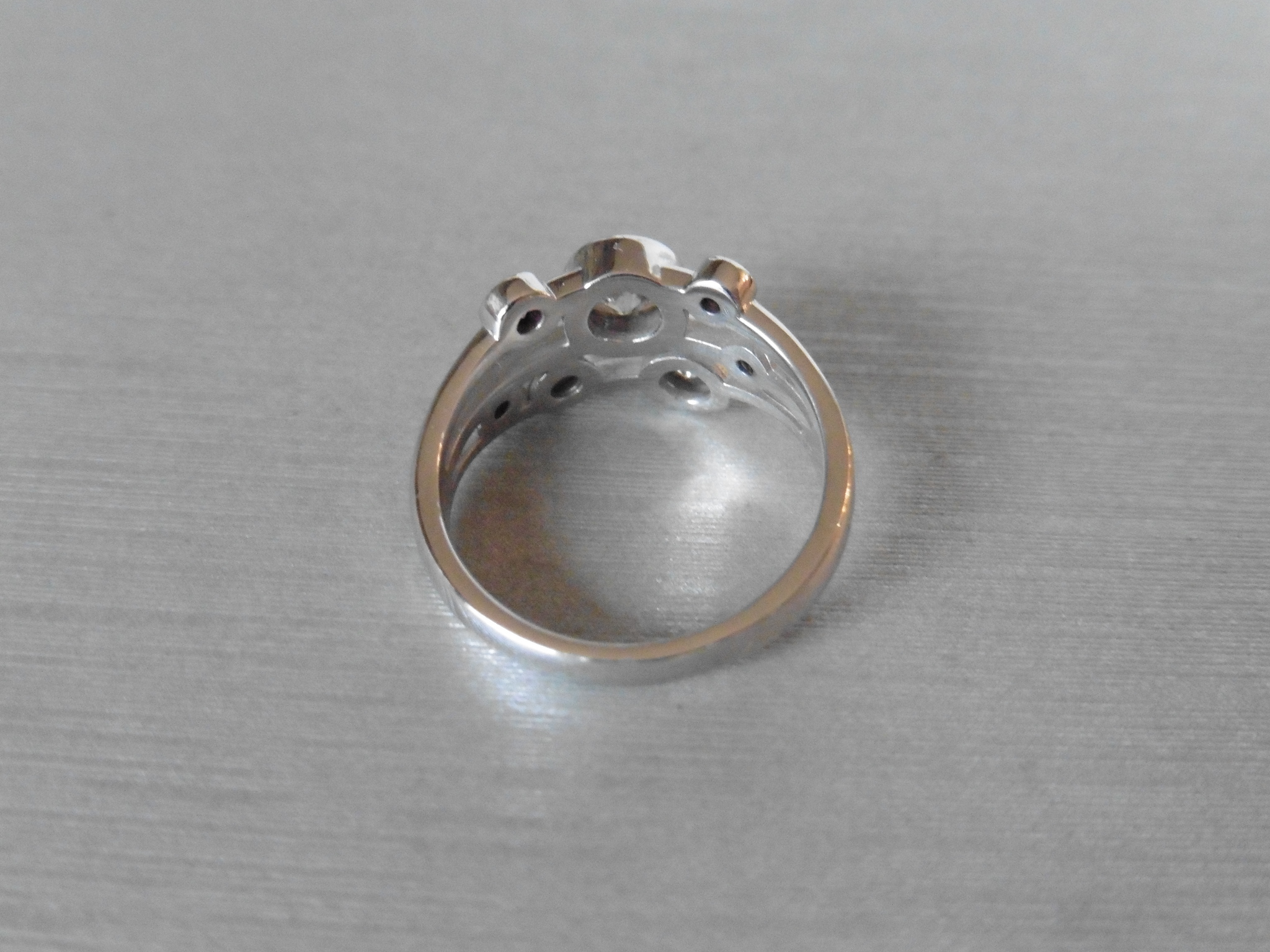 1.00ct 9ct white gold diamond dress ring, rain dance style. Set with 7 graduated brilliant cut - Image 3 of 3