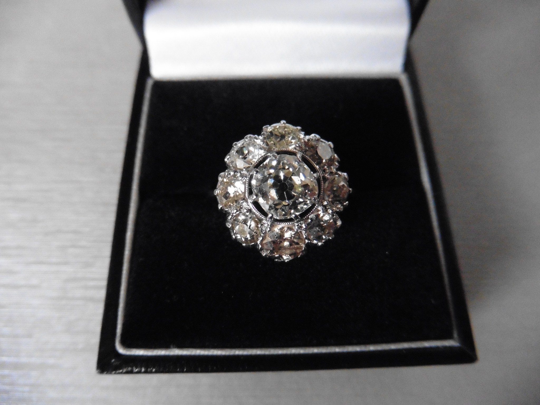 5.20ct diamond flower cluster dress ring. Old cut diamonds, G-I colour and Si-VS clarity. Total - Image 4 of 4