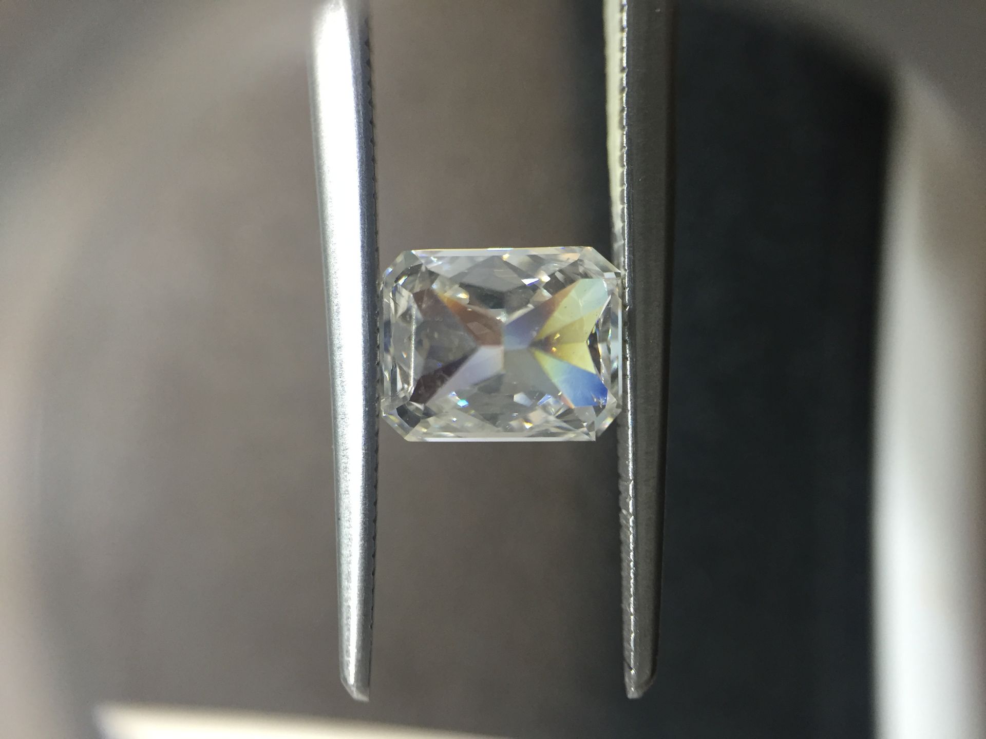1.20ct radiant cut diamond. I colour, VS2 clarity. GIA certification - 1239966530 . 7.20 x 5.75 x