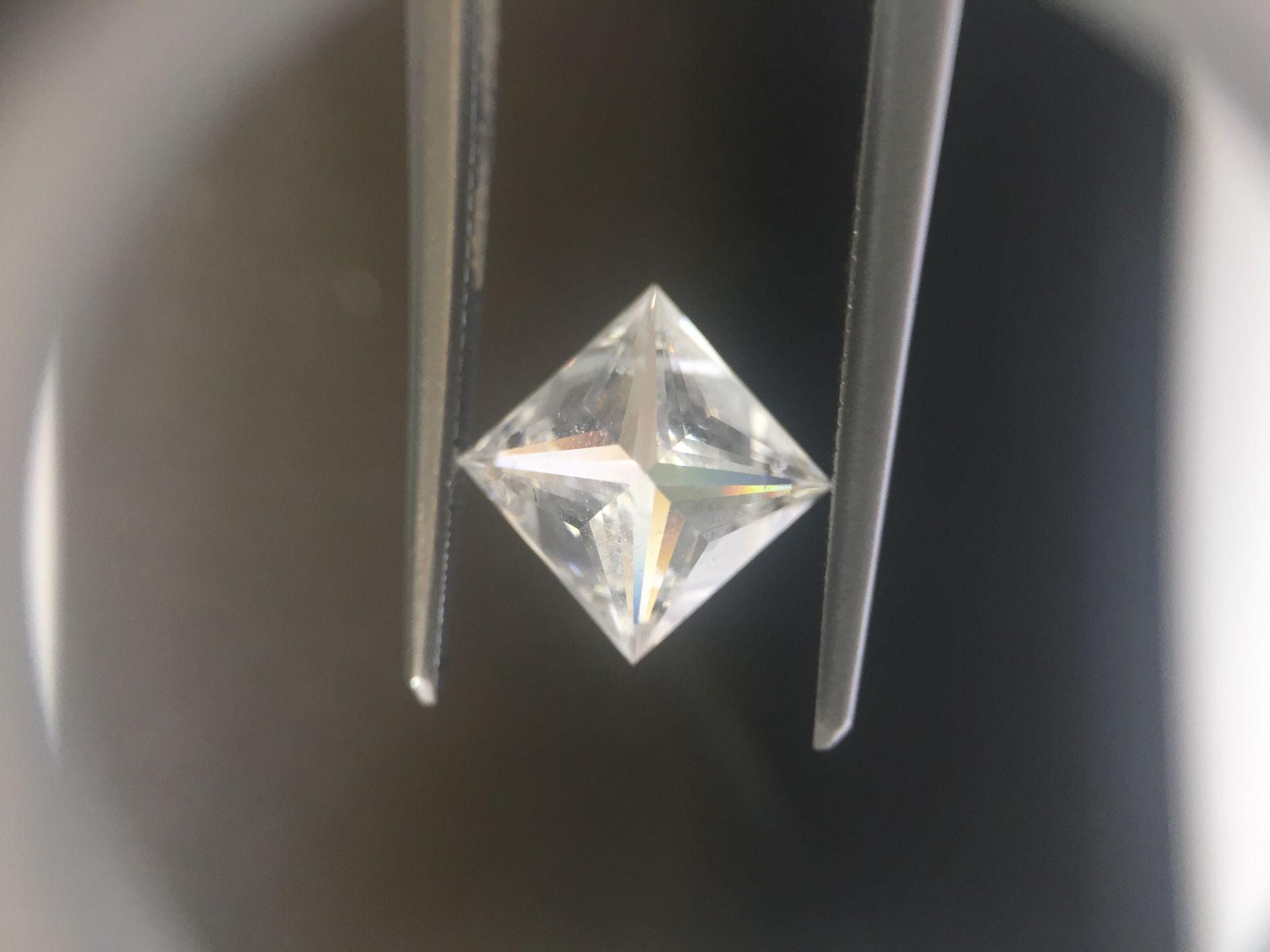 1.51ct princess cut diamond. E colour, VS1 clarity. GIA certification _ 2206376375. 6.20 x 6.17 x