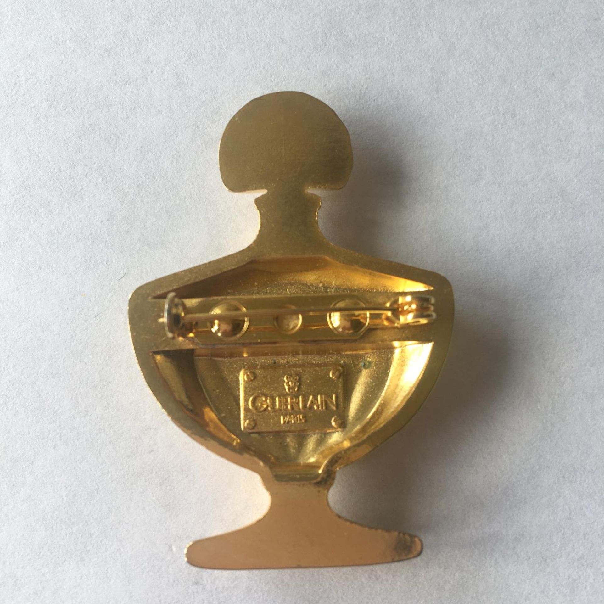 Guerlain Paris pin brooch in the form of a perfume bottle. Includes free UK delivery. - Image 2 of 2