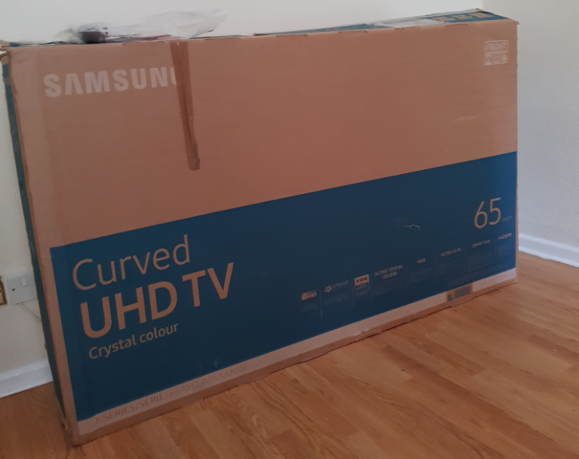 Untested / Damaged - Samsung 65 inch KU6680 6 serious UHD Chrystal Colour HDR smart tv RRP £1,799