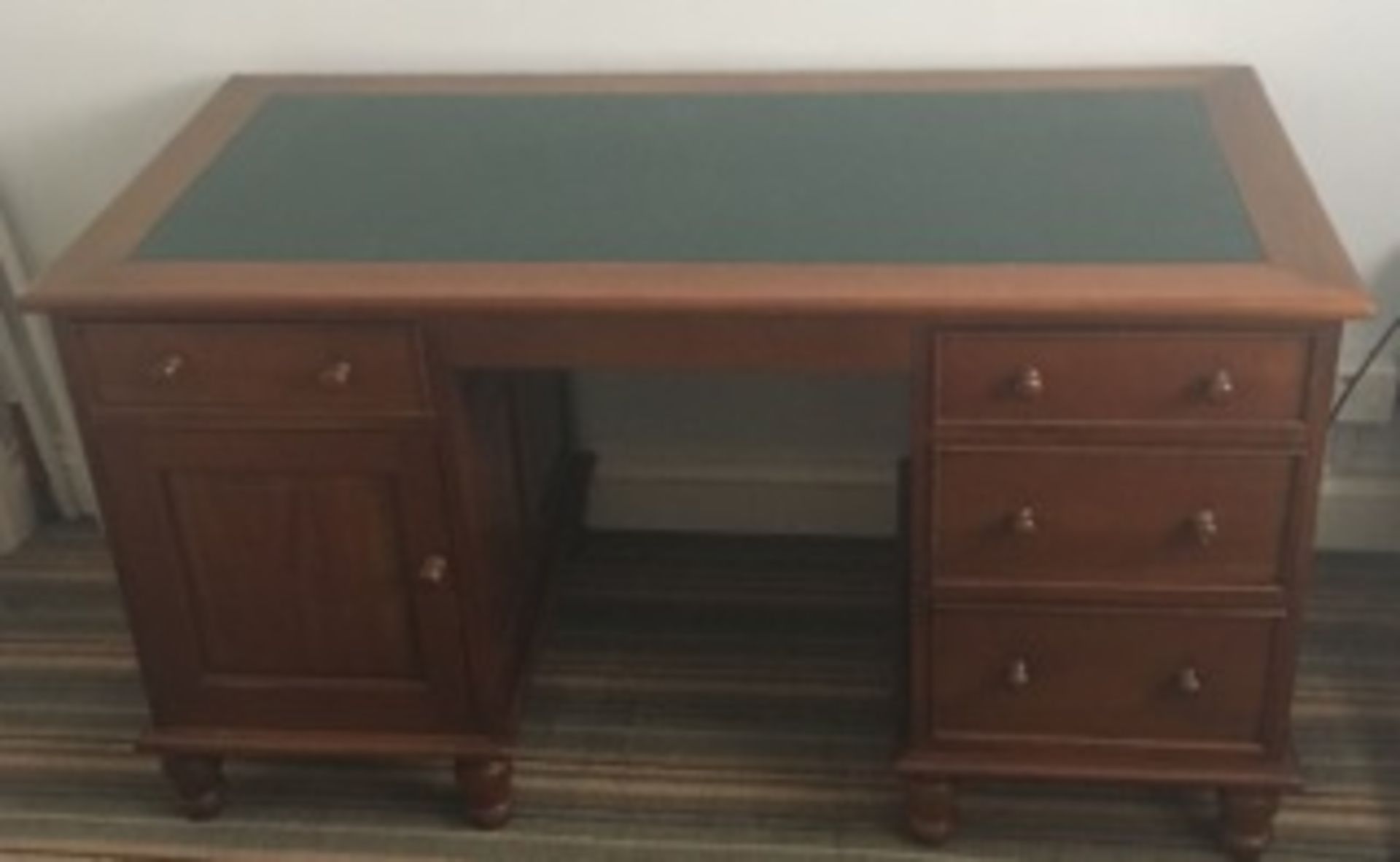 Double sided solid wood office desk with Leather top - Image 2 of 2