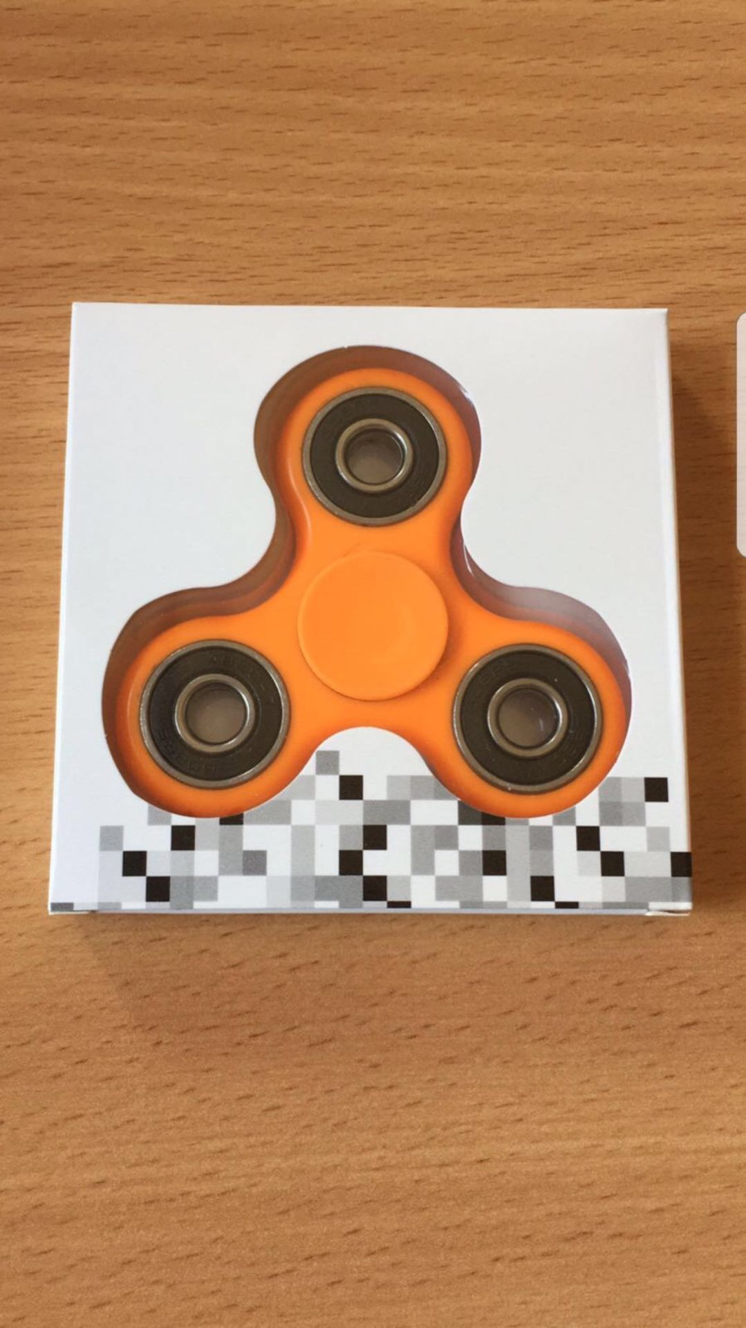 100 x Fidget Spinners. Various Colours Including: Black, Orange, Blue & Yellow. RRP £9.99 each. Come - Image 2 of 2