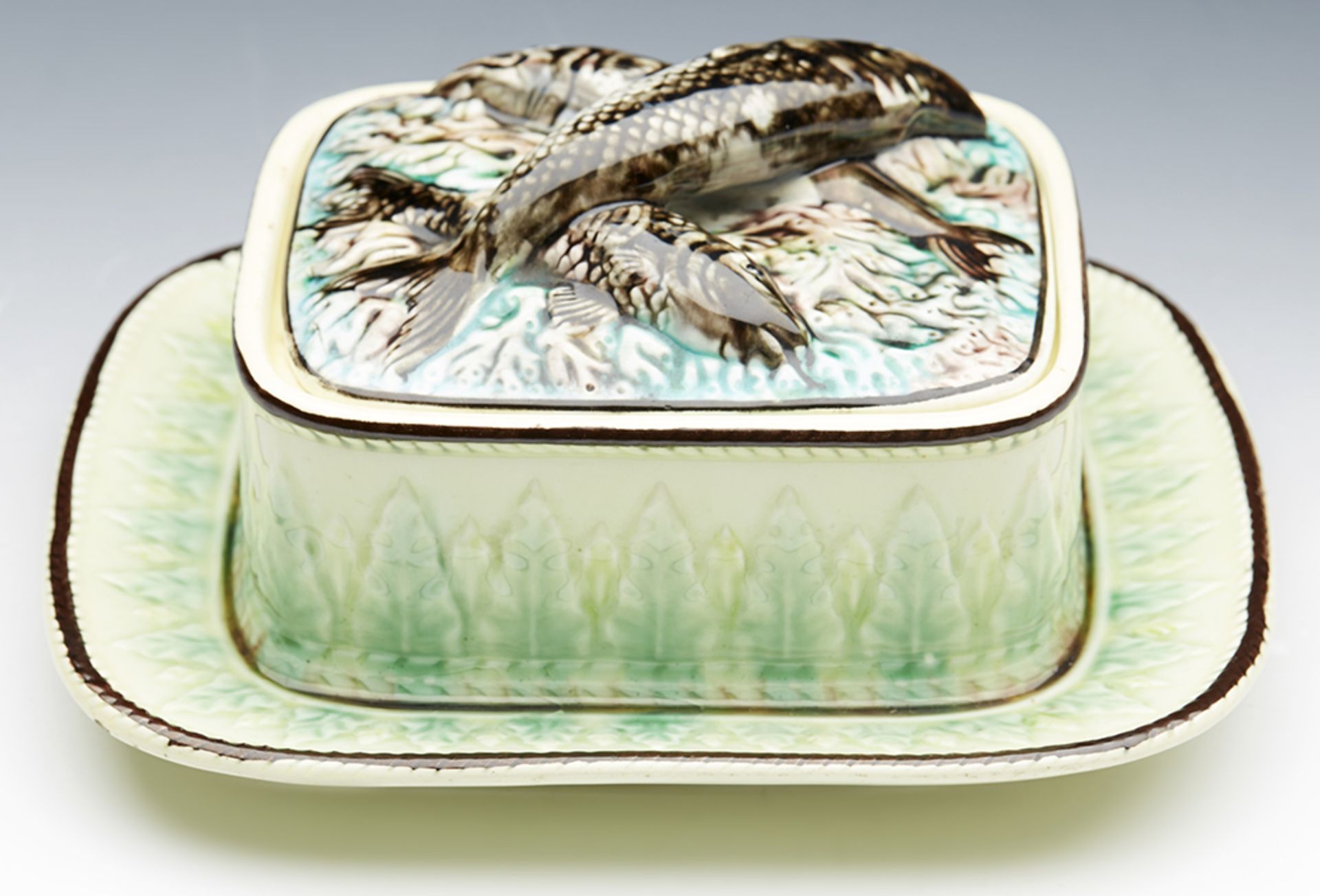 ANTIQUE ENGLISH MAJOLICA SARDINE DISH WITH FISH ON POND WEED C.1870 - Image 11 of 12