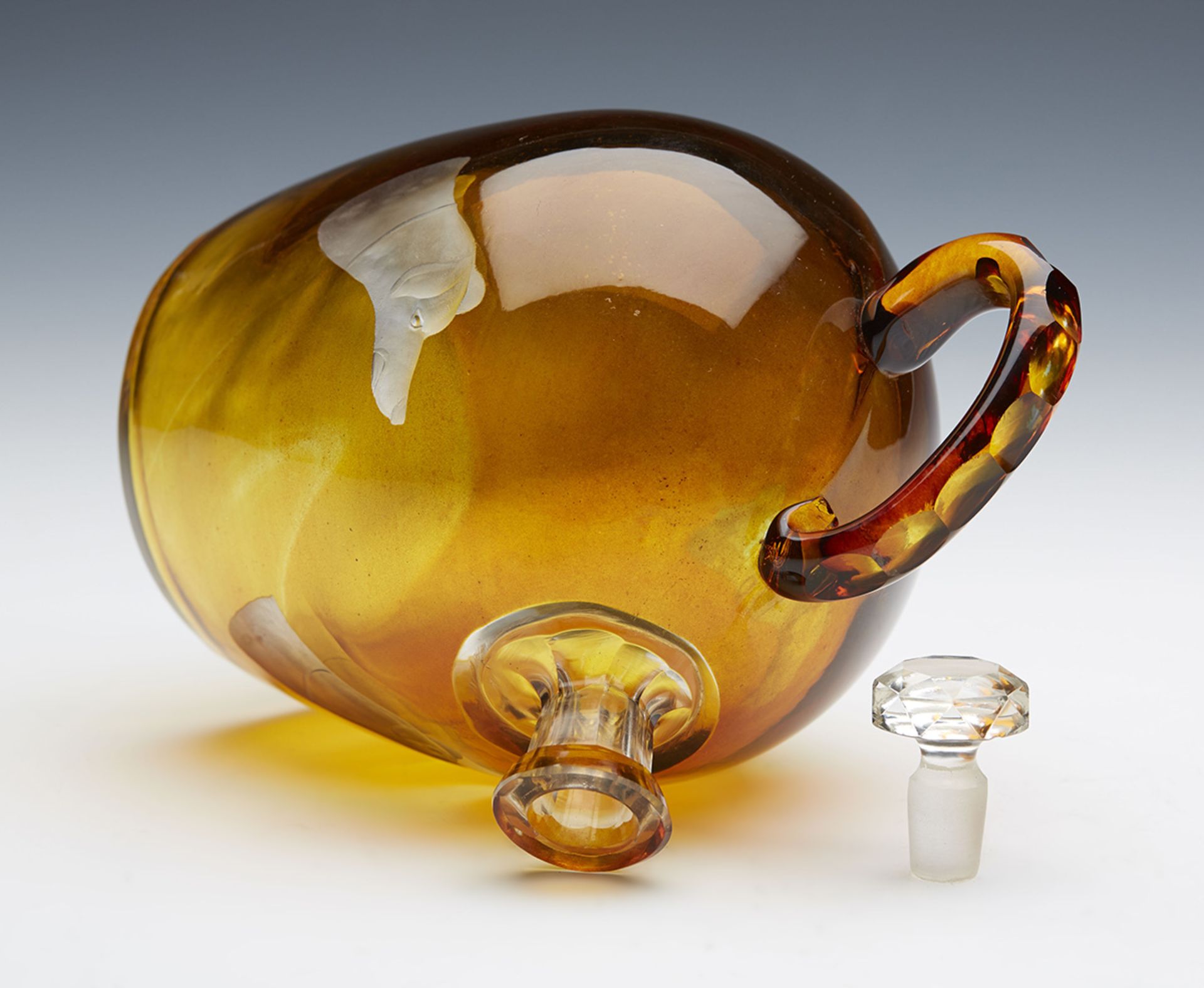 BOHEMIAN ENGRAVED AMBER FLASHED GLASS FLAGON 19/20TH C. - Image 7 of 7