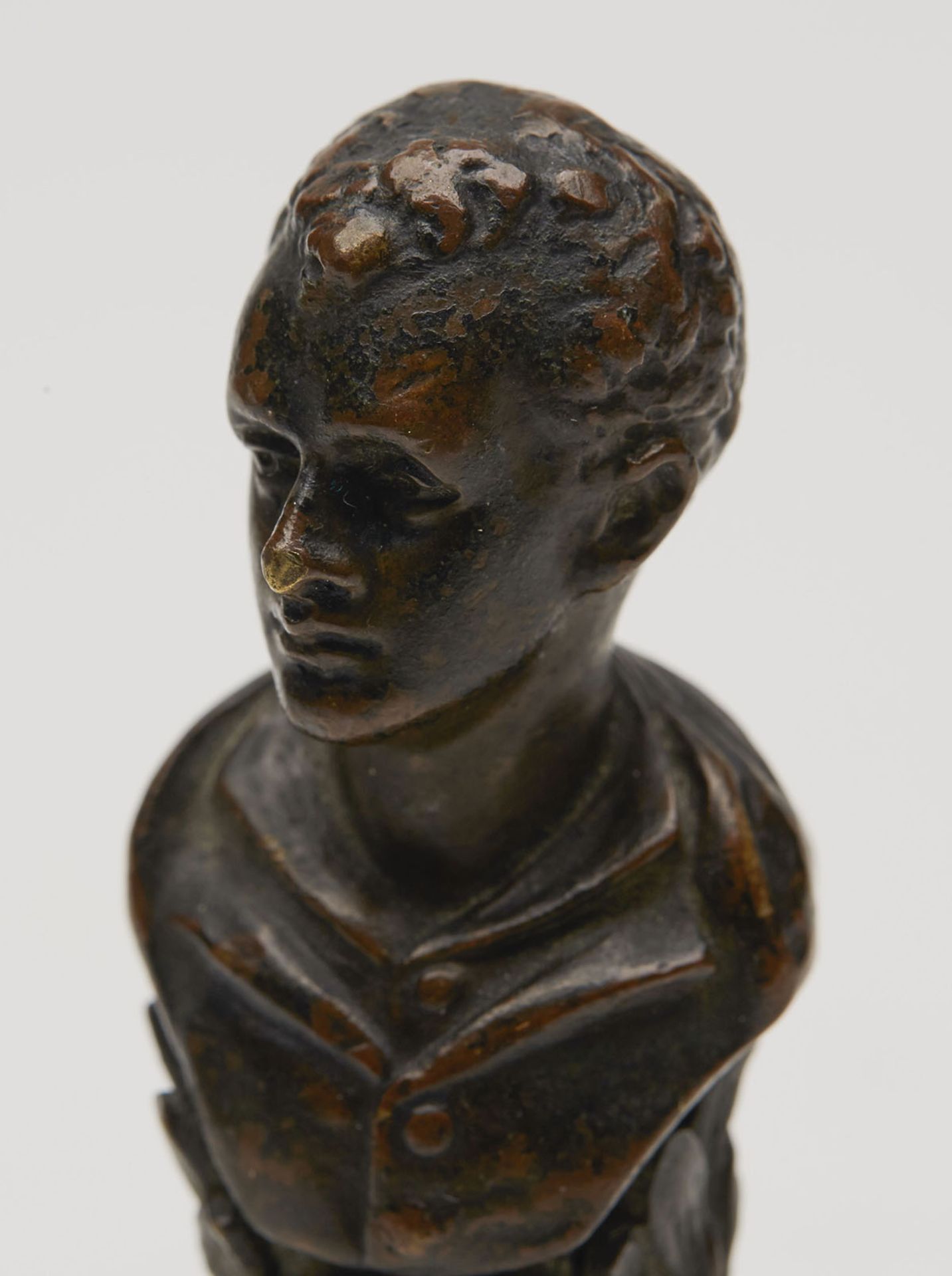 ANTIQUE BRONZE BYRON FIGURAL DESK SEAL 19TH C. - Image 2 of 7