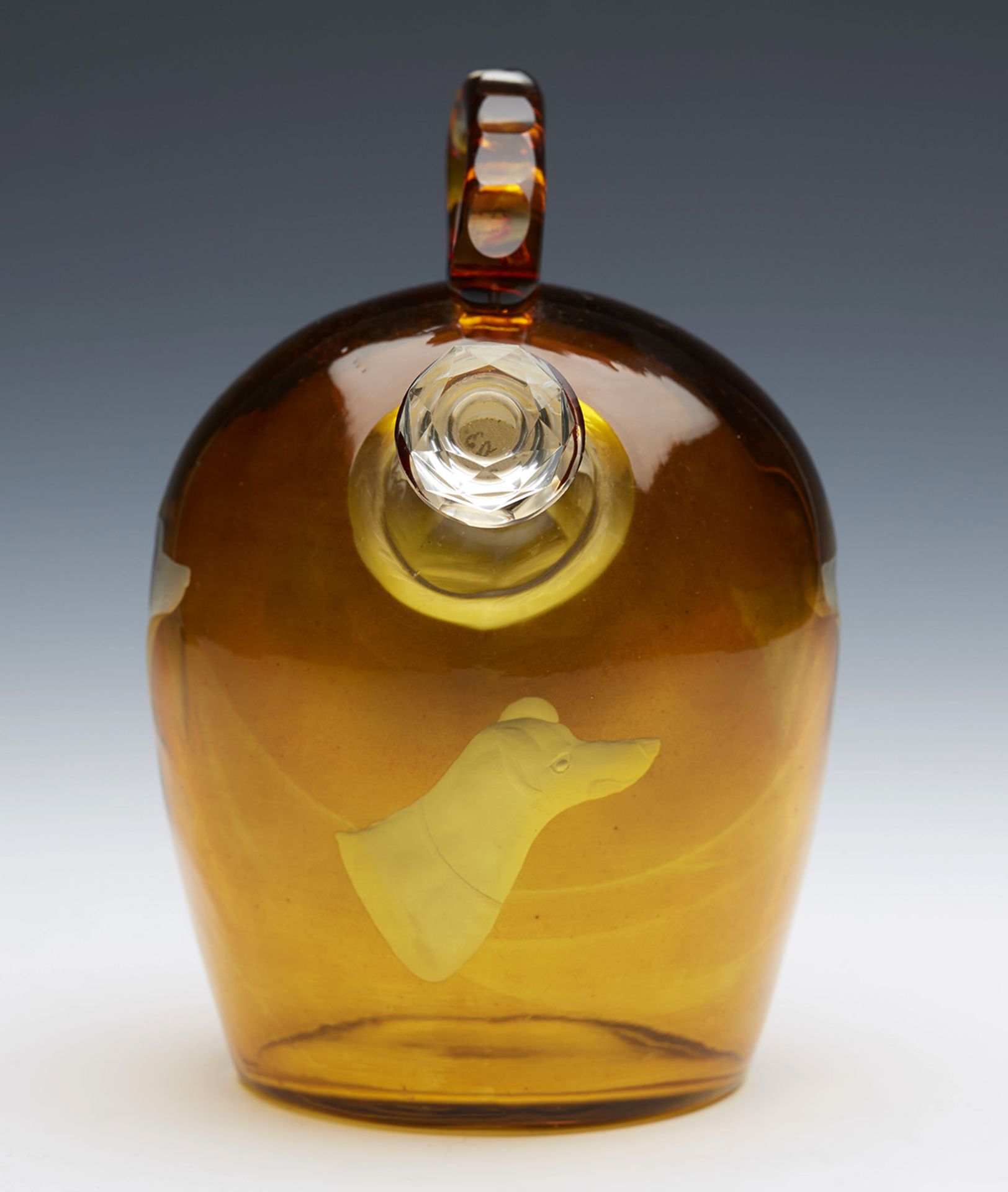 BOHEMIAN ENGRAVED AMBER FLASHED GLASS FLAGON 19/20TH C. - Image 4 of 7