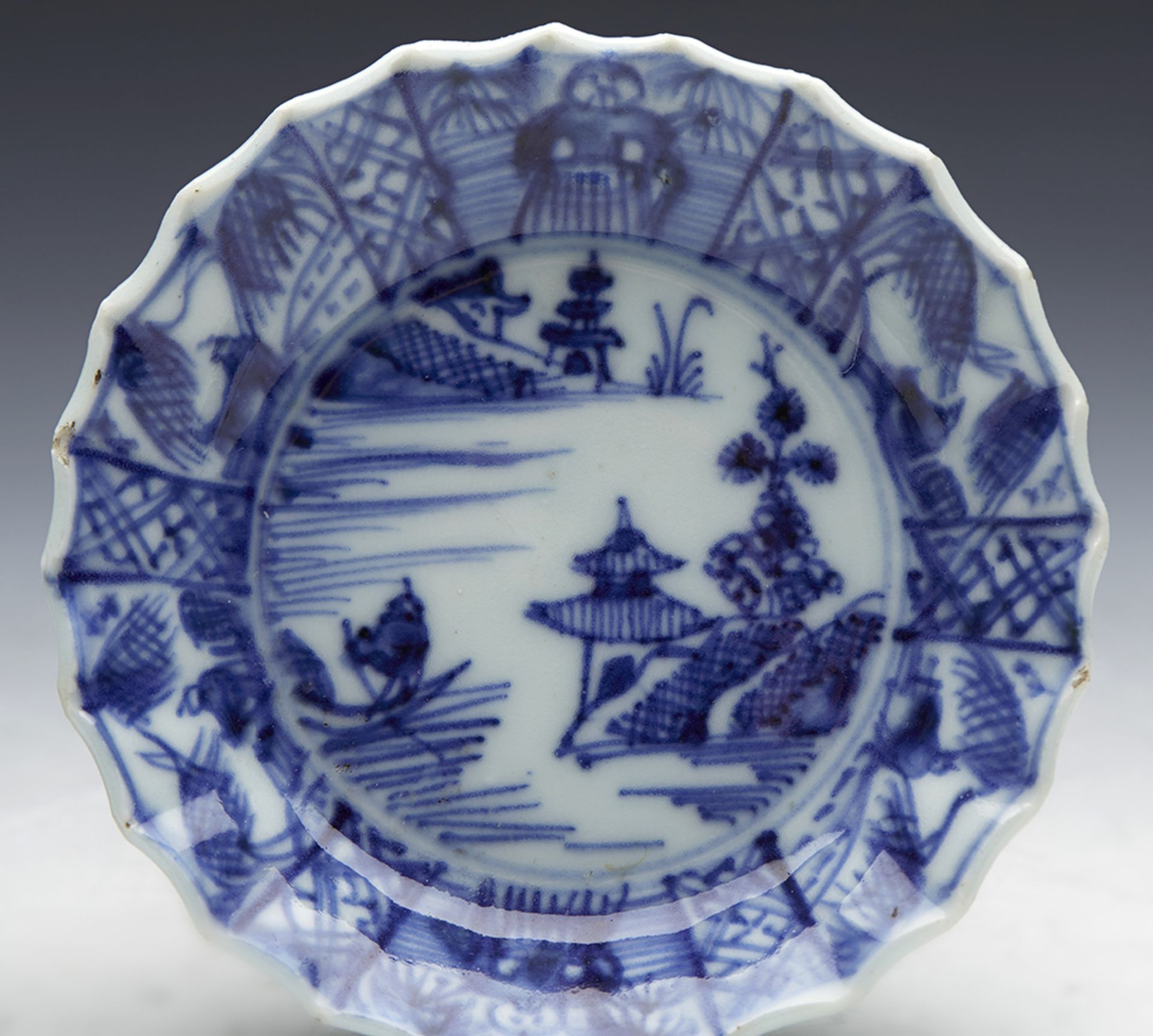 PAIR ANTIQUE CHINESE QIANLONG PICKLE DISHES WITH WATERY LANDSCAPES 18TH C. - Image 7 of 8