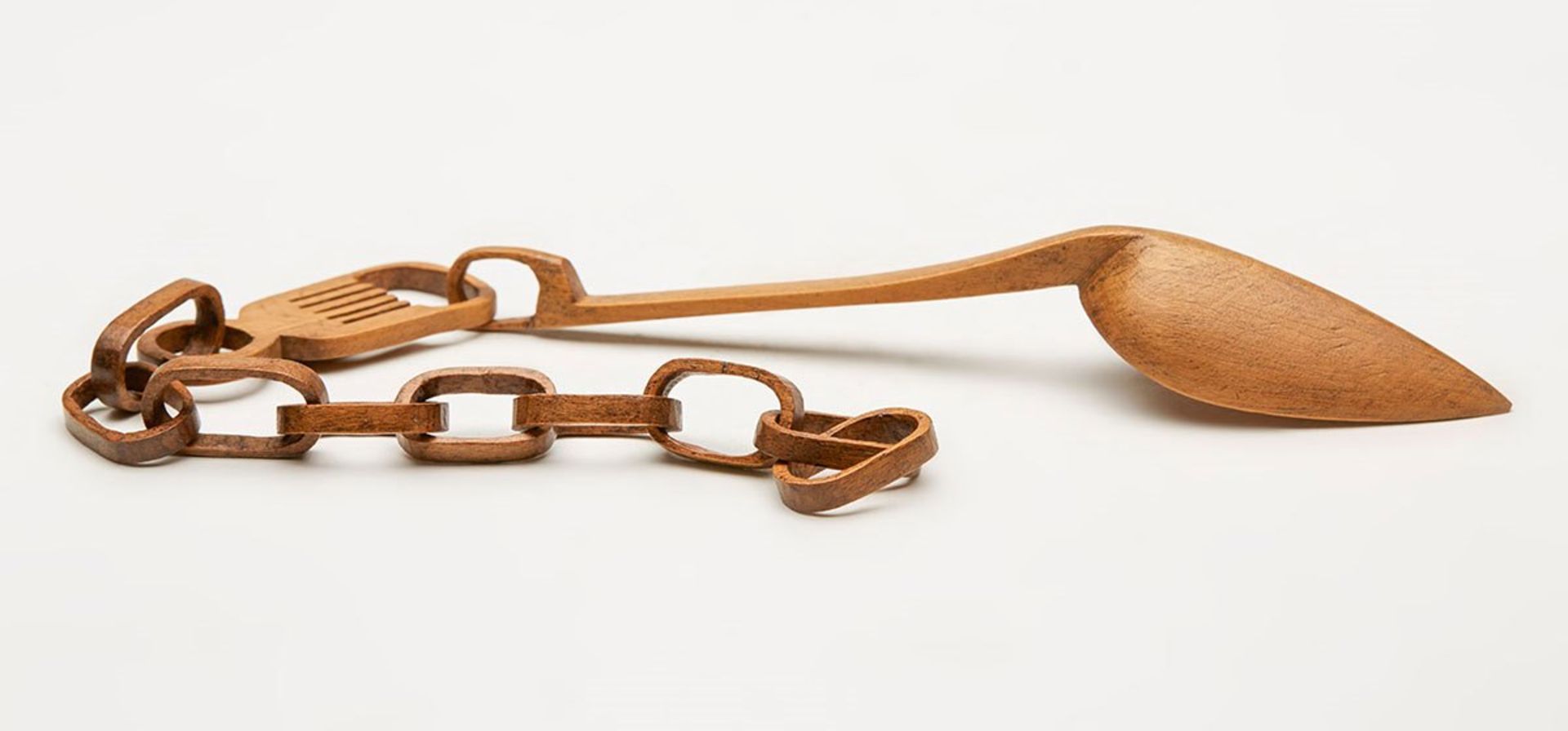 ANTIQUE CARVED WELSH? LOVING SPOON ON CHAIN 19TH C. - Image 5 of 8